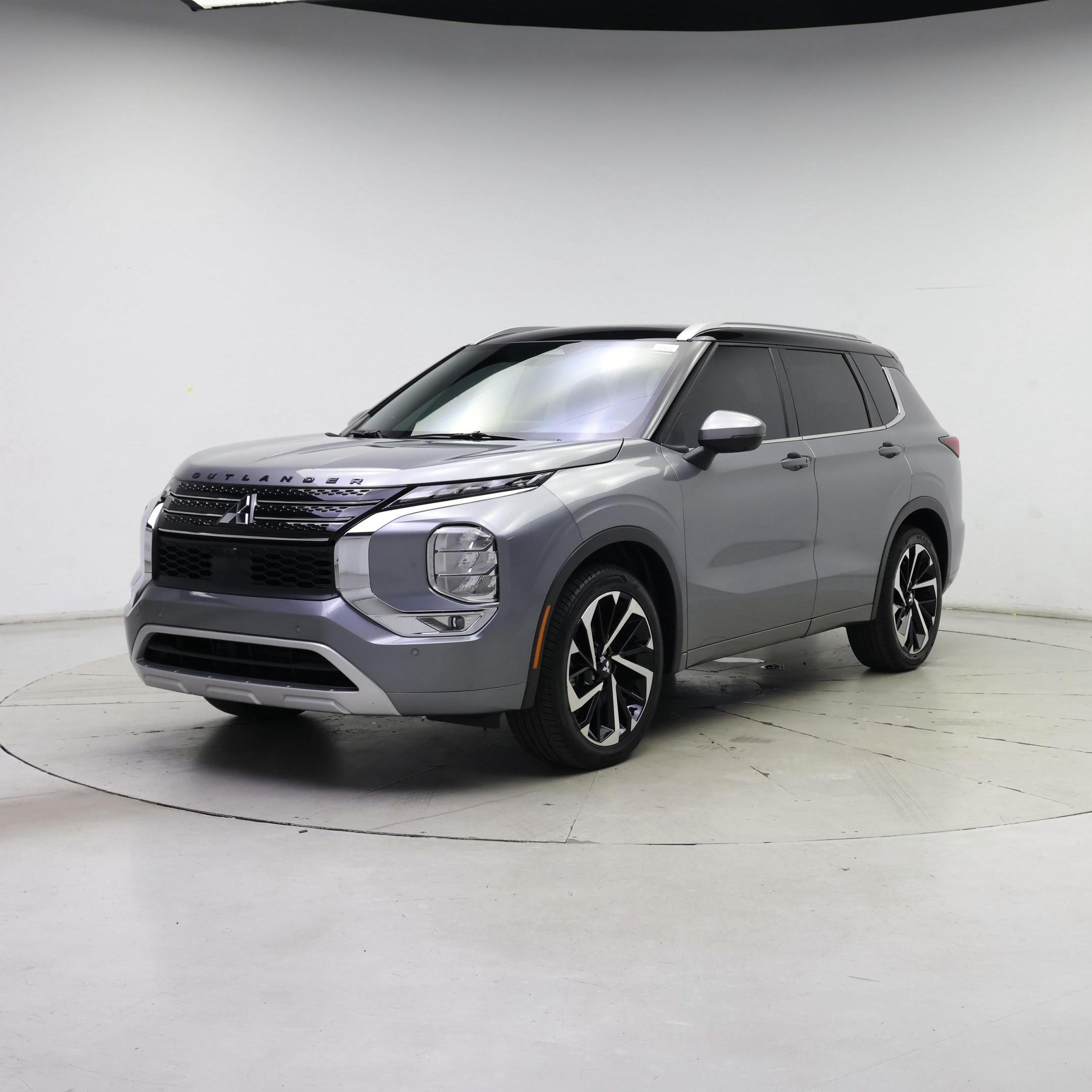 Thumbnail: 2024 Mitsubishi Outlander - 4