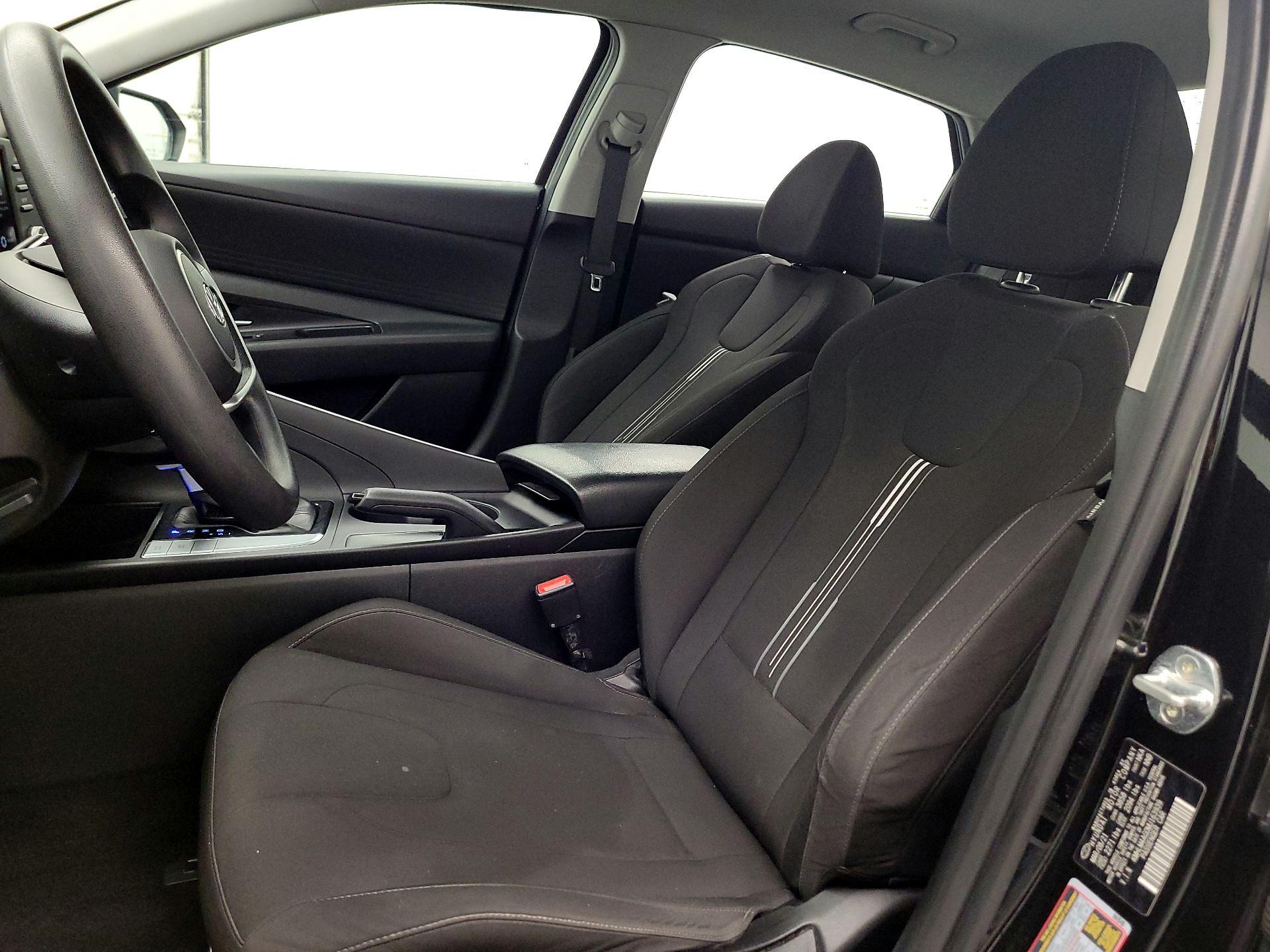 Thumbnail: 2021 Hyundai Elantra - 11