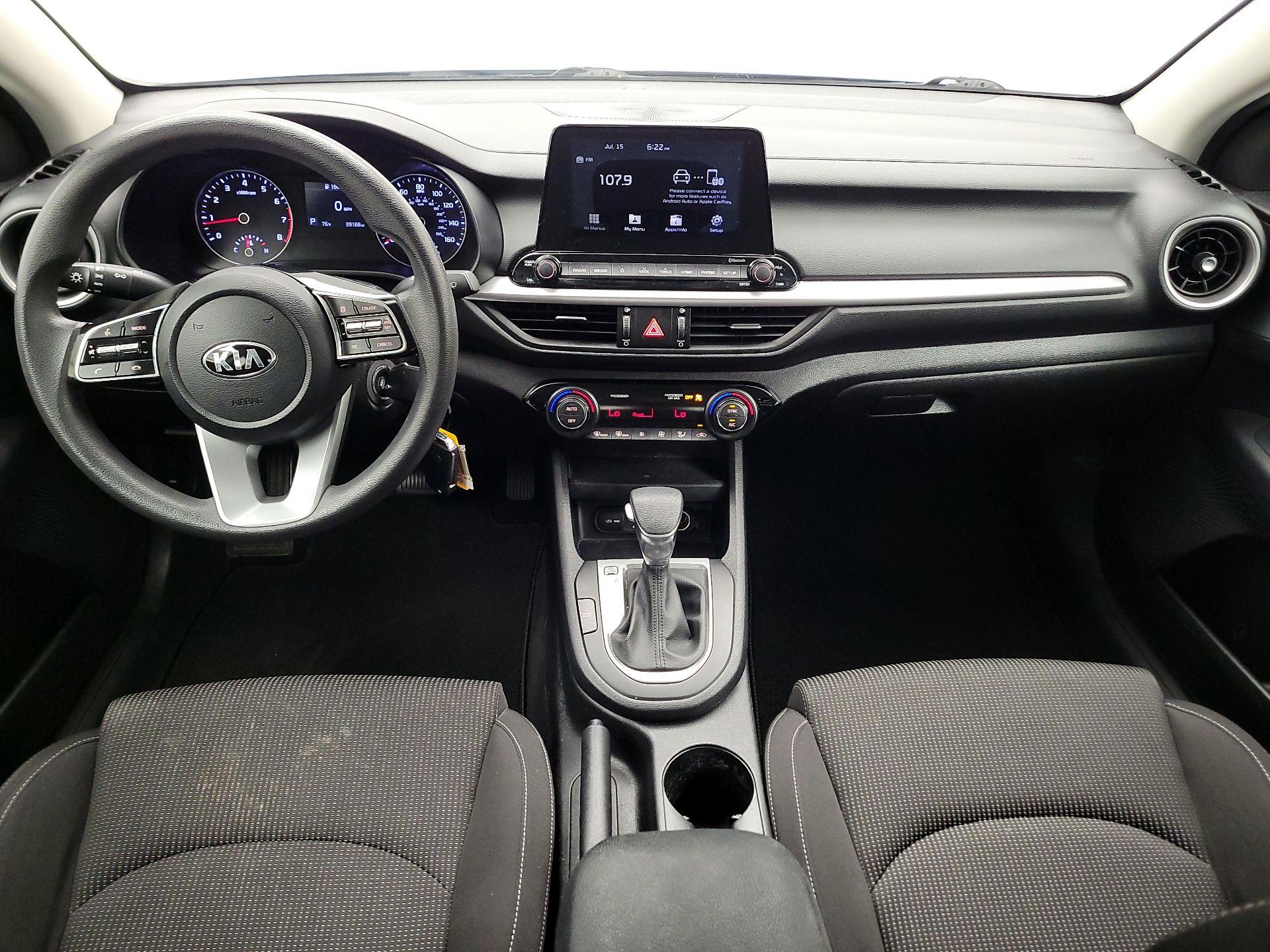 Thumbnail: 2019 Kia Forte - 9