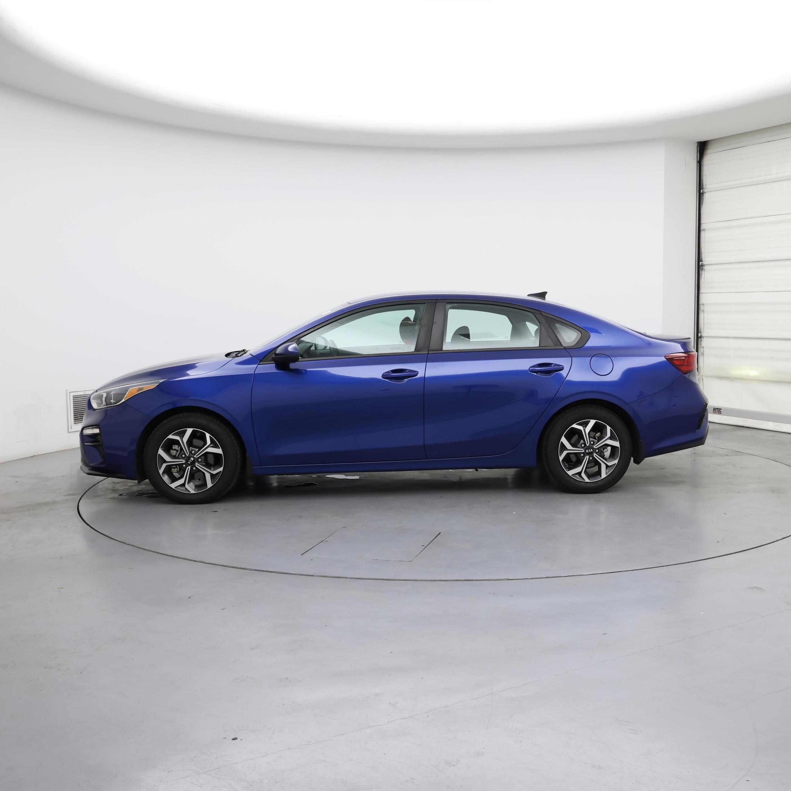 Thumbnail: 2019 Kia Forte - 3