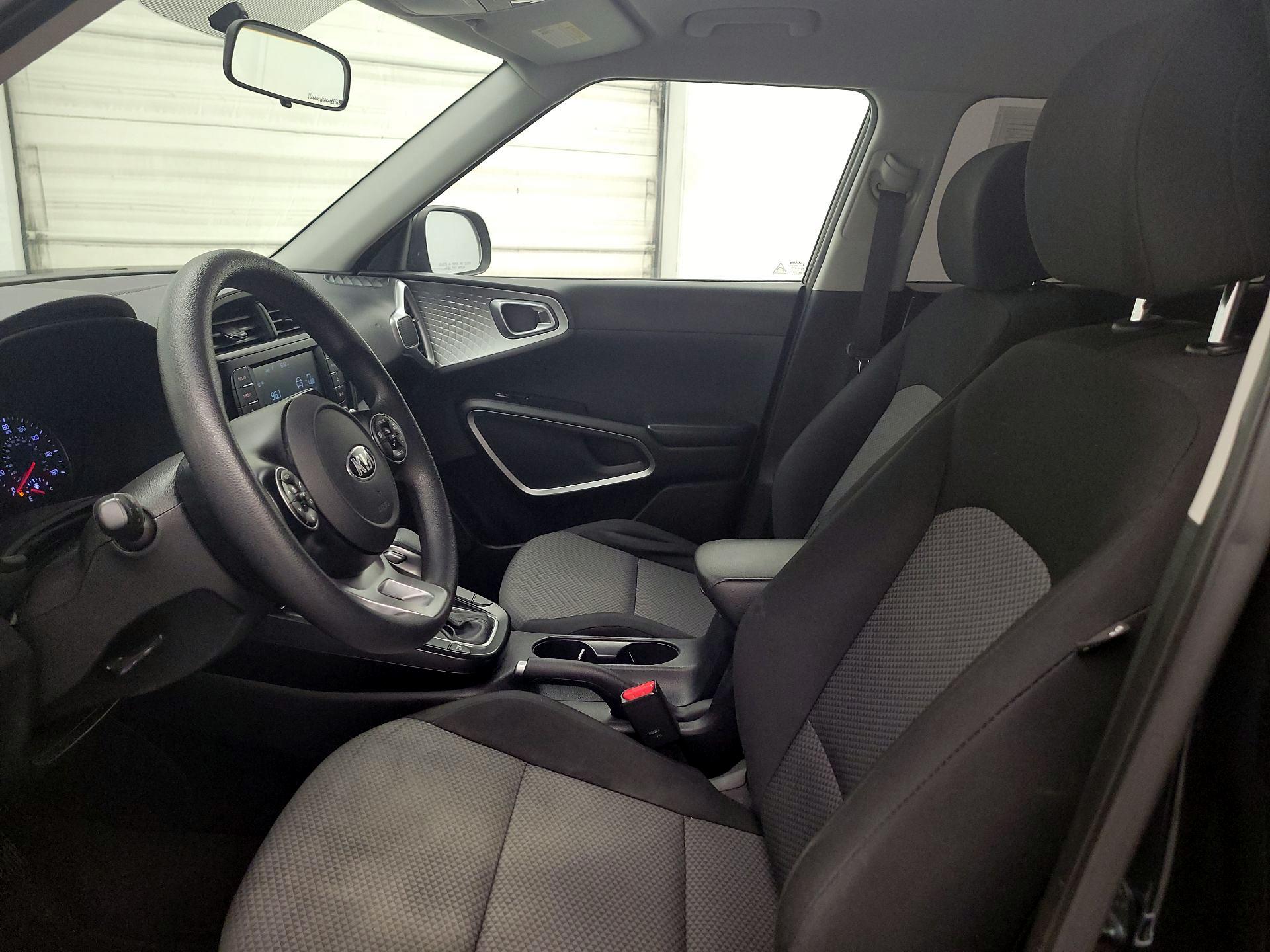 Thumbnail: 2020 Kia Soul - 11