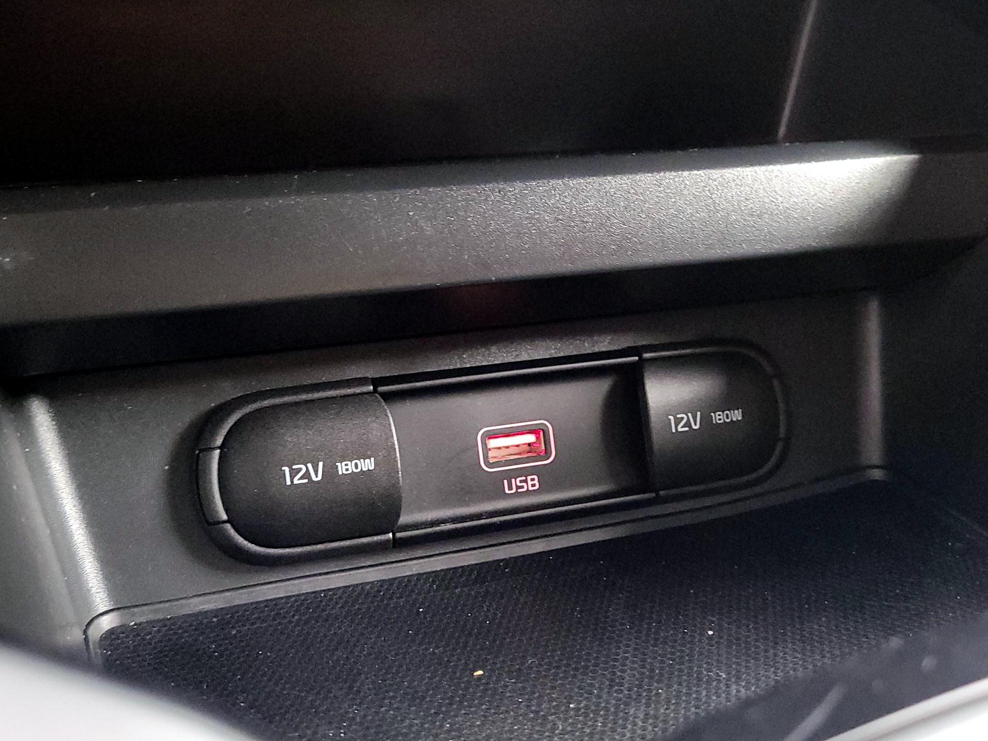 Thumbnail: 2020 Kia Soul - 18