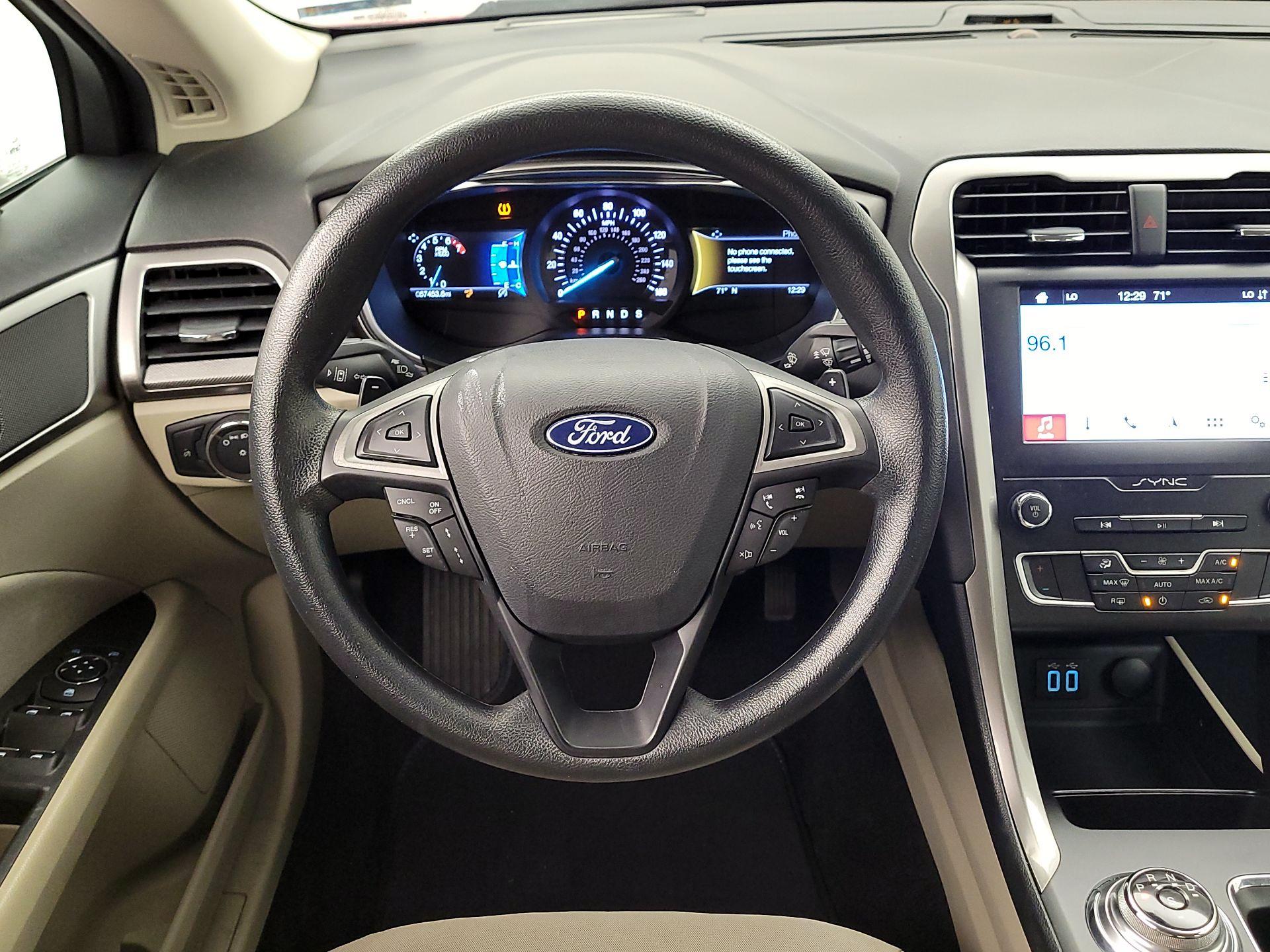 Thumbnail: 2019 Ford Fusion - 10