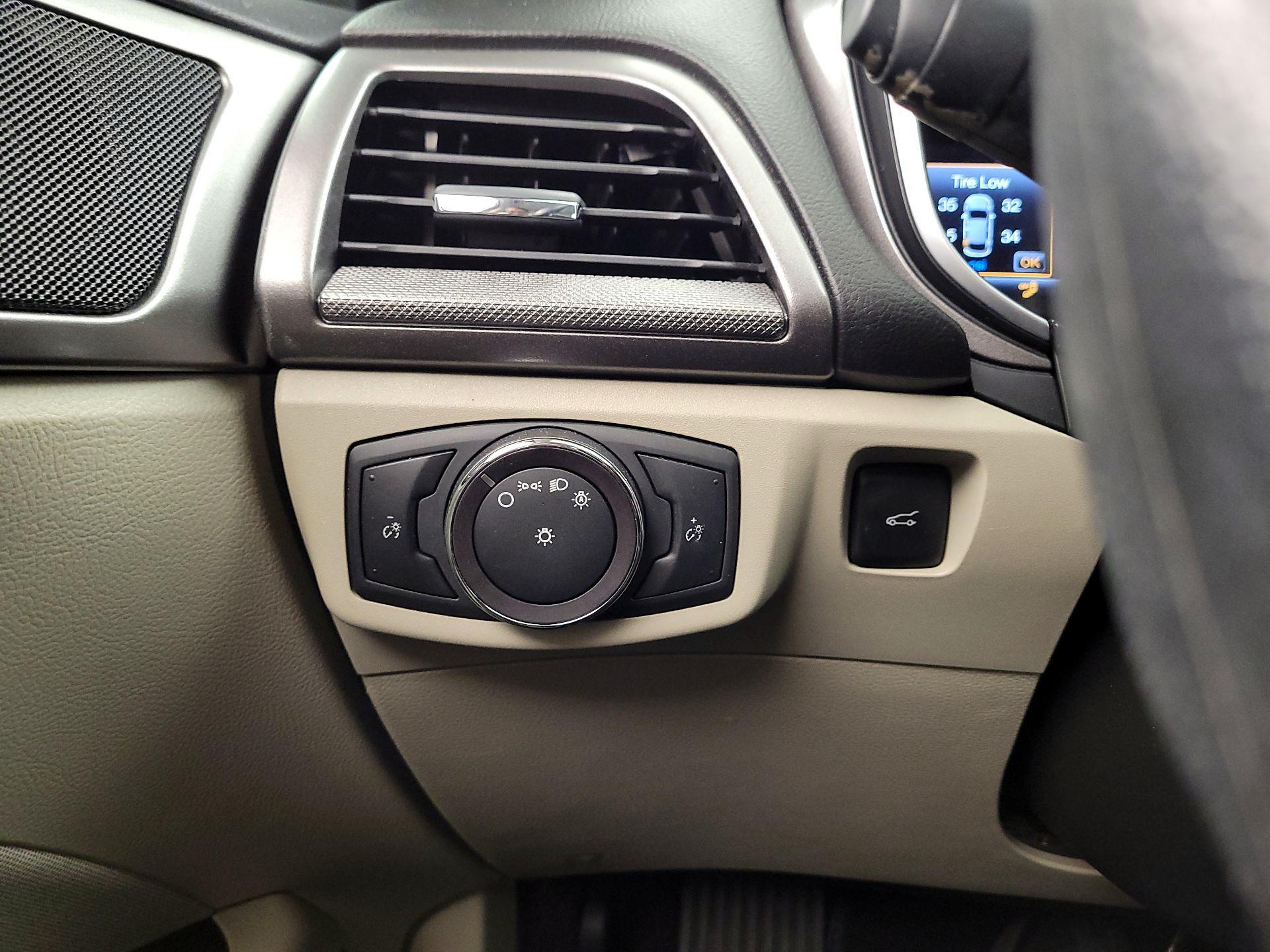 Thumbnail: 2019 Ford Fusion - 13
