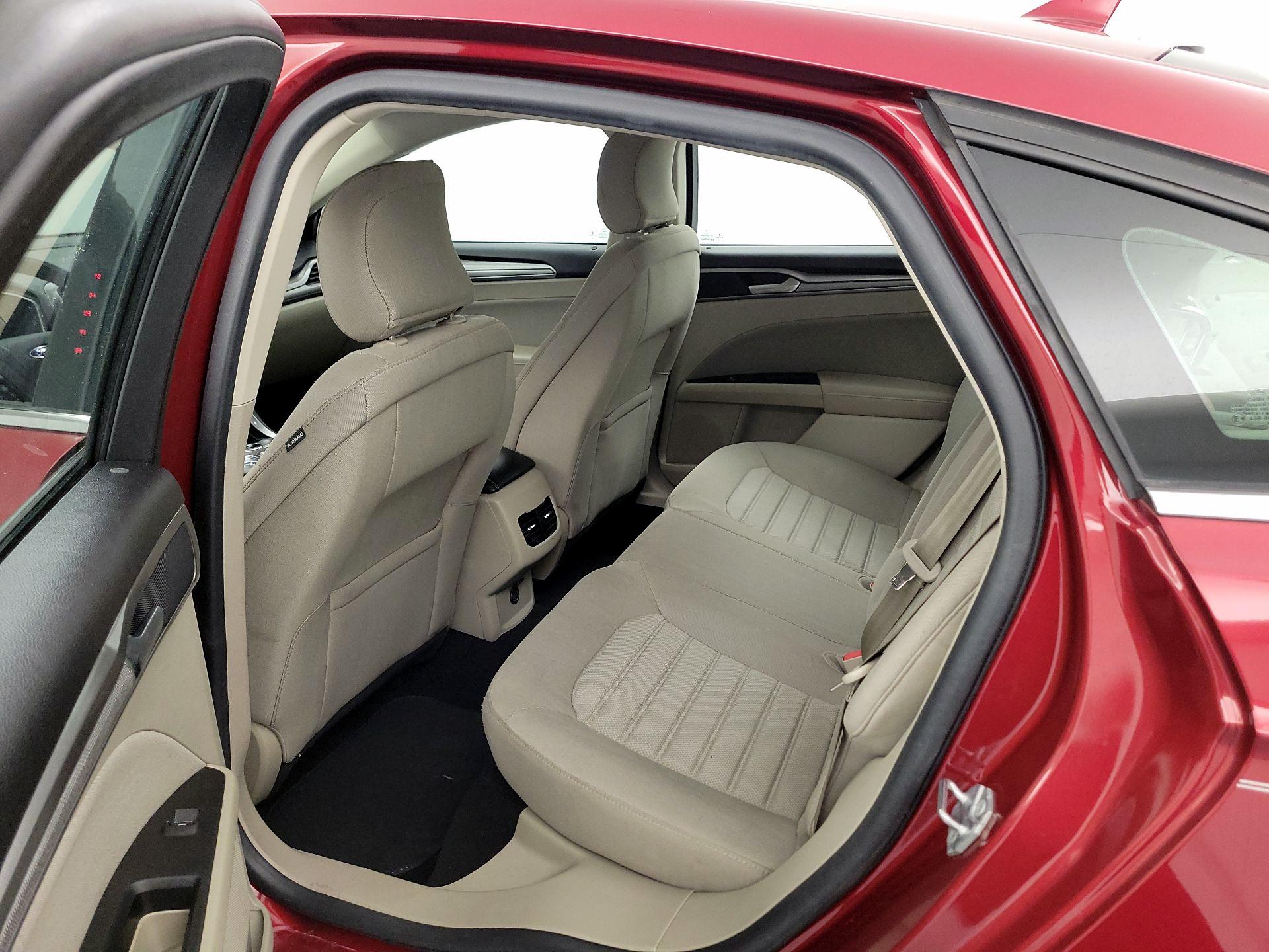 Thumbnail: 2019 Ford Fusion - 18