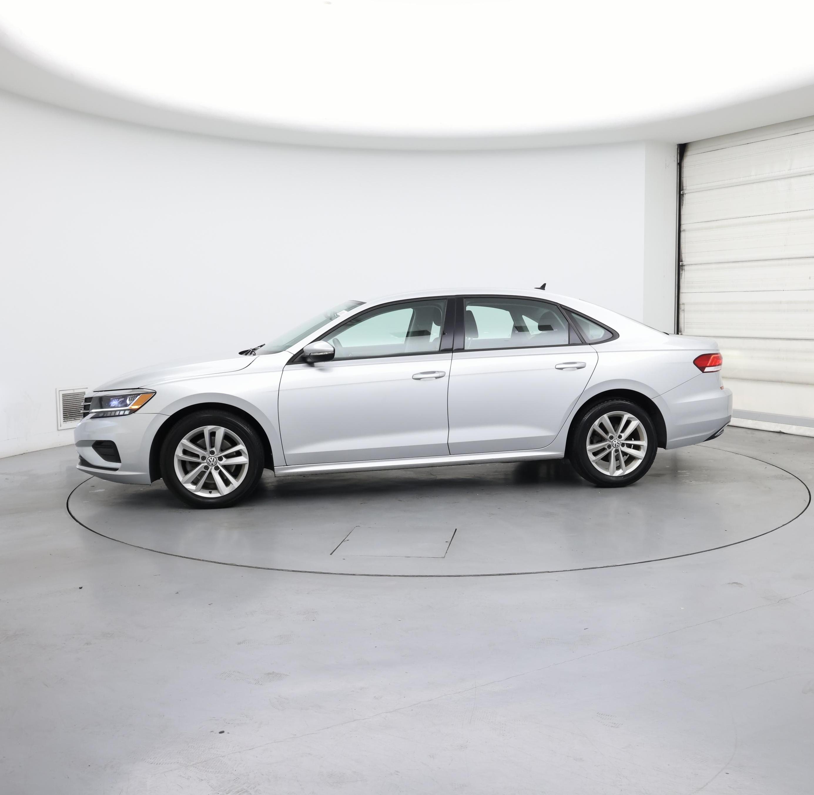 Thumbnail: 2020 Volkswagen Passat - 3