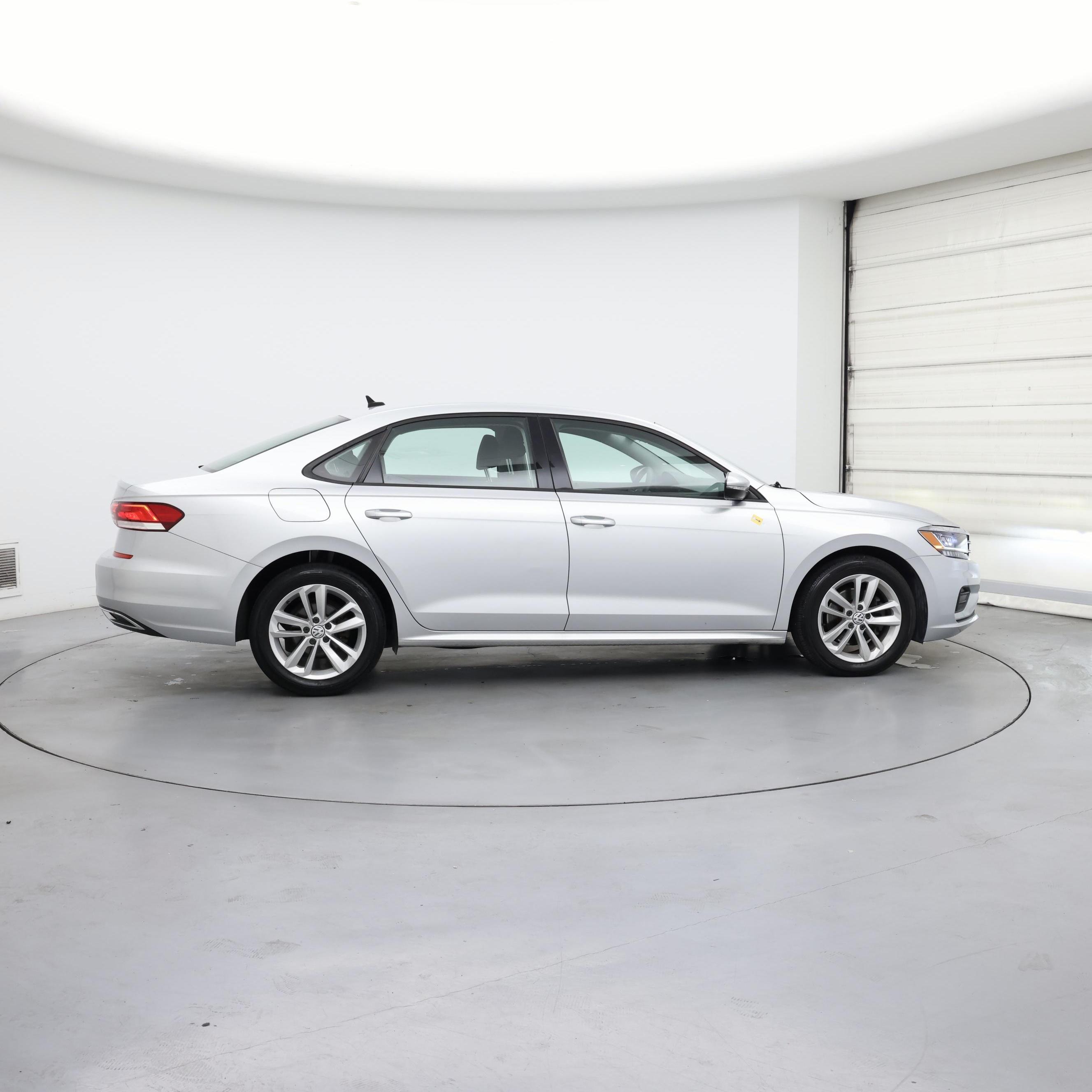 Thumbnail: 2020 Volkswagen Passat - 7