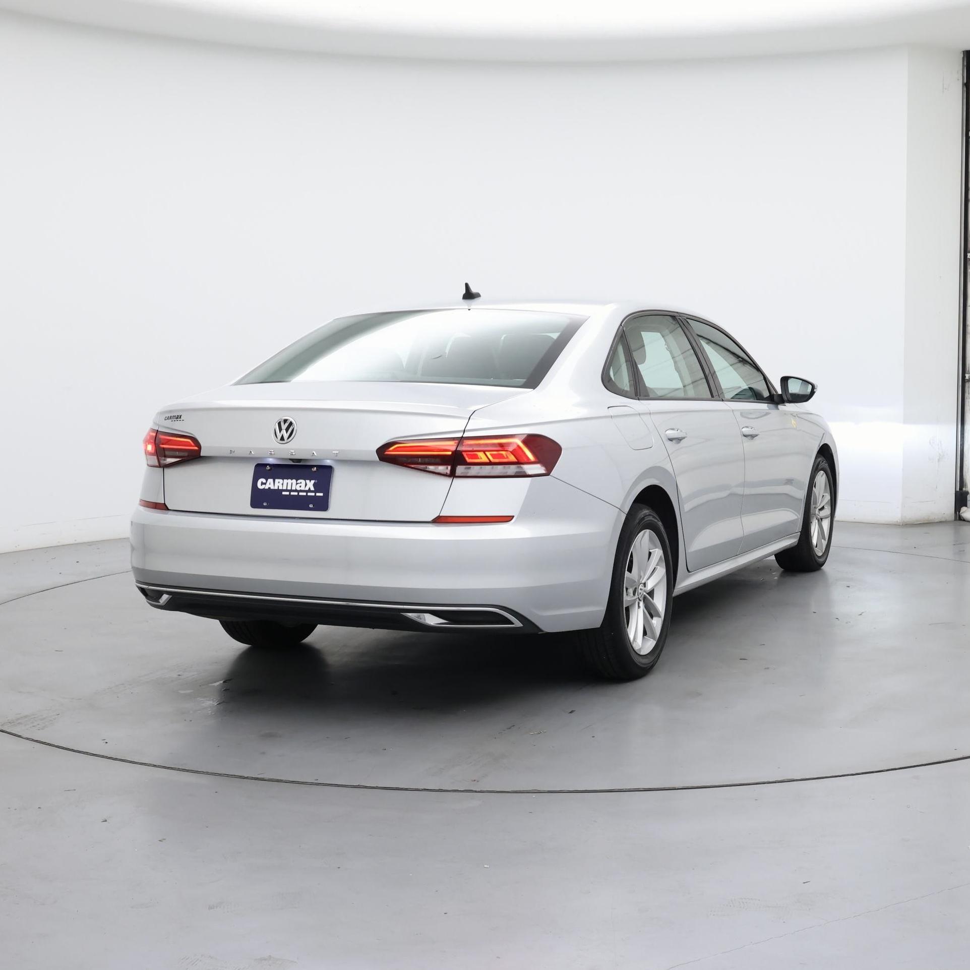 Thumbnail: 2020 Volkswagen Passat - 8