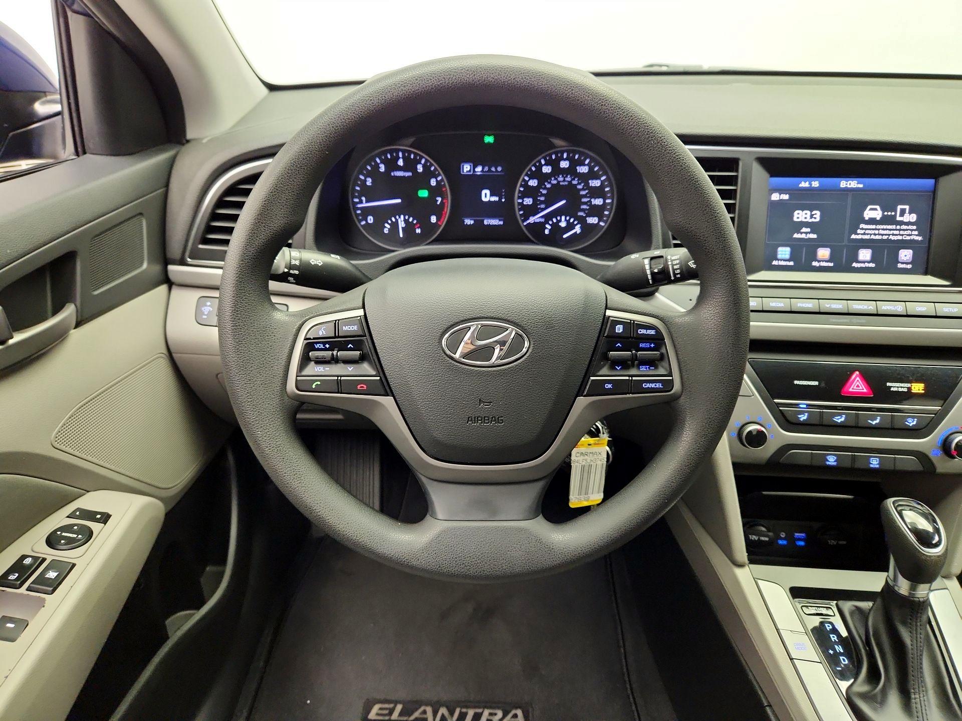 Thumbnail: 2018 Hyundai Elantra - 10