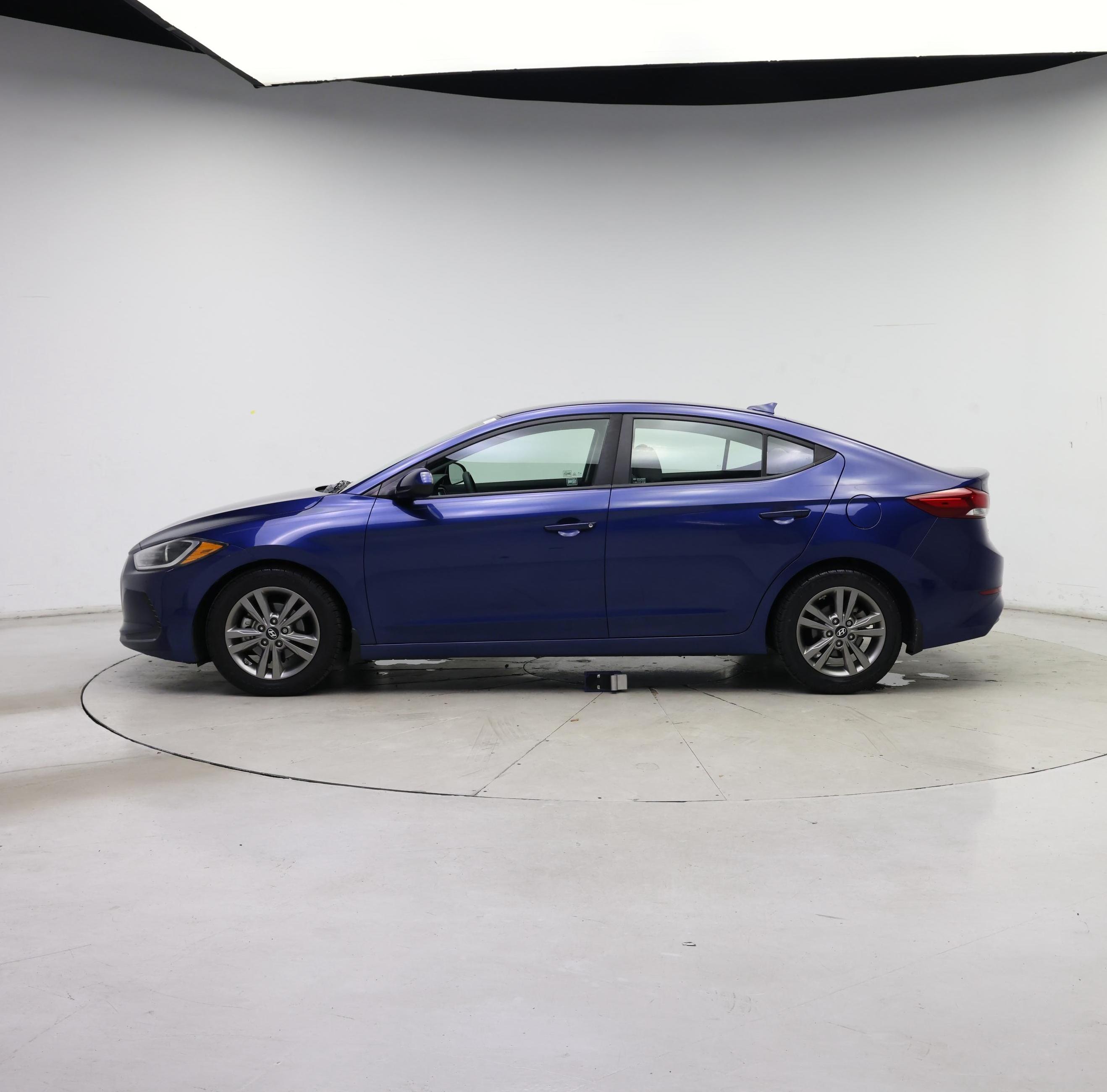 Thumbnail: 2018 Hyundai Elantra - 3