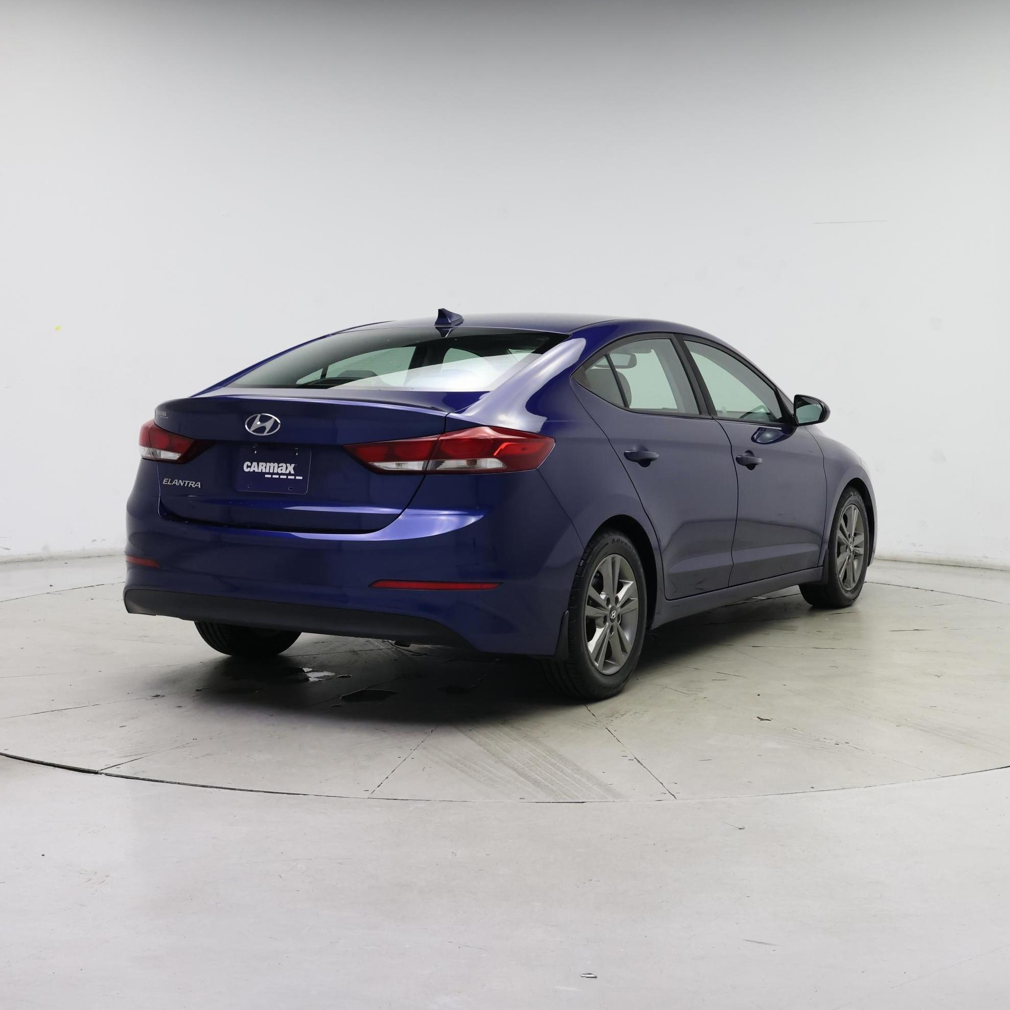 Thumbnail: 2018 Hyundai Elantra - 8