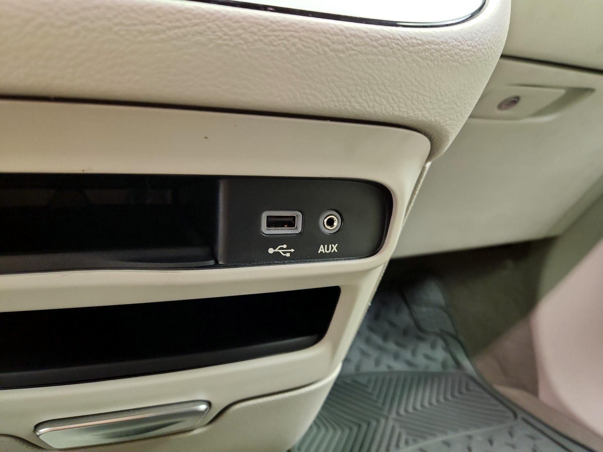 Thumbnail: 2020 Chrysler Pacifica - 19