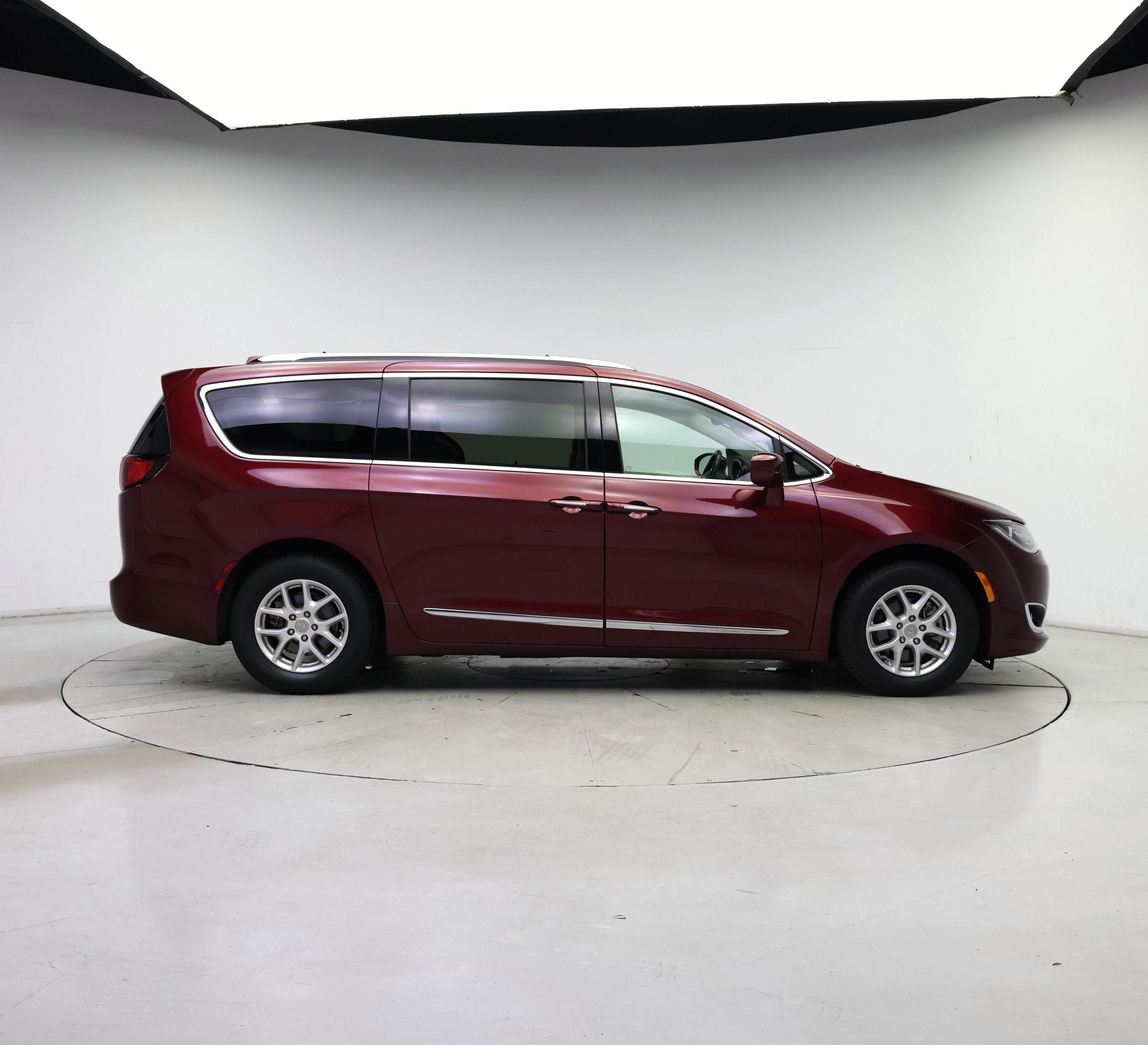 Thumbnail: 2020 Chrysler Pacifica - 7