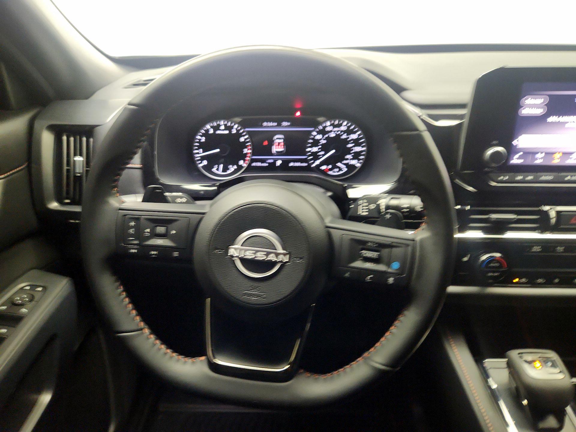 Thumbnail: 2024 Nissan Pathfinder - 10