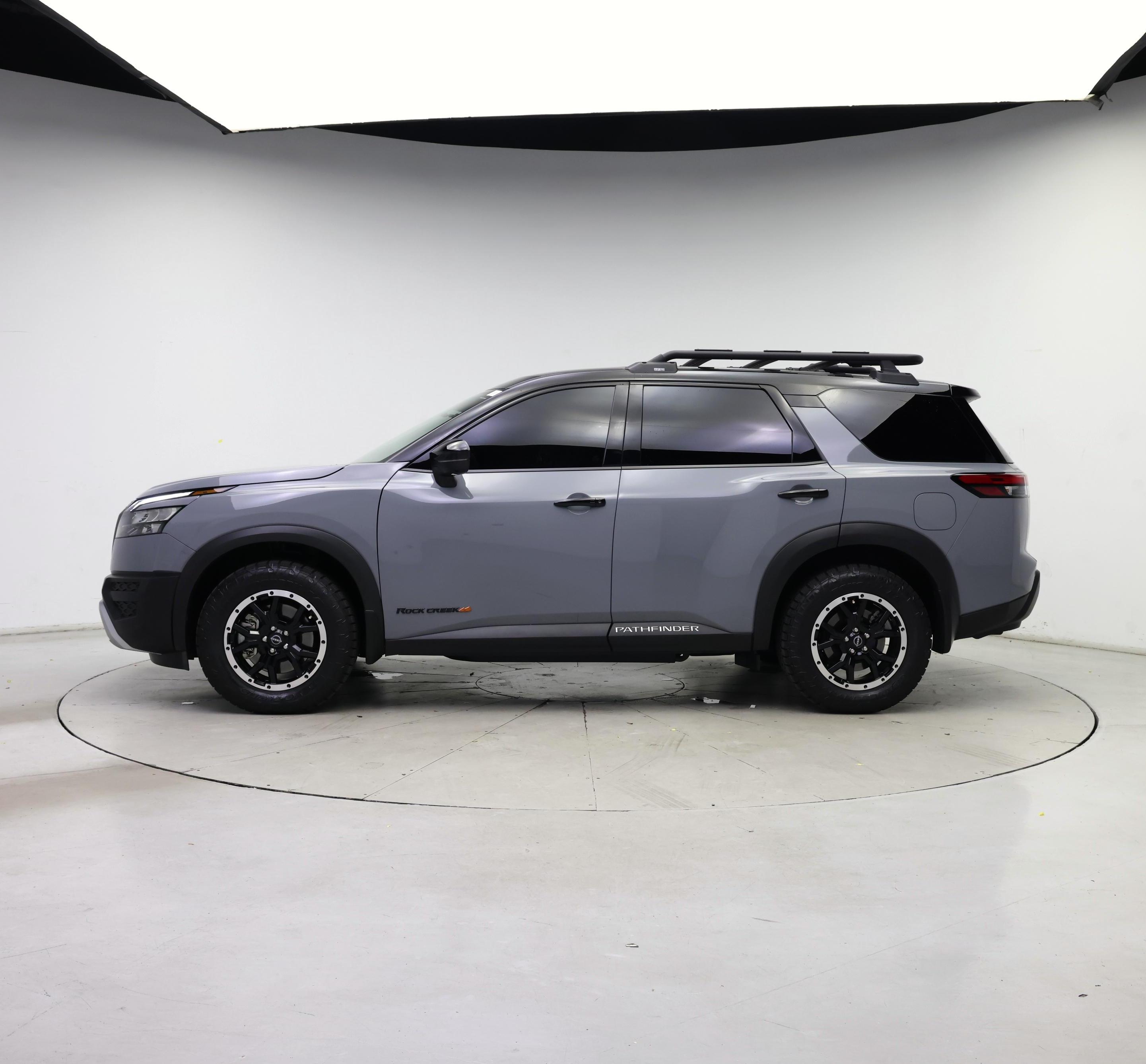 Thumbnail: 2024 Nissan Pathfinder - 3