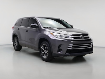 Gray 2018 Toyota Highlander LE