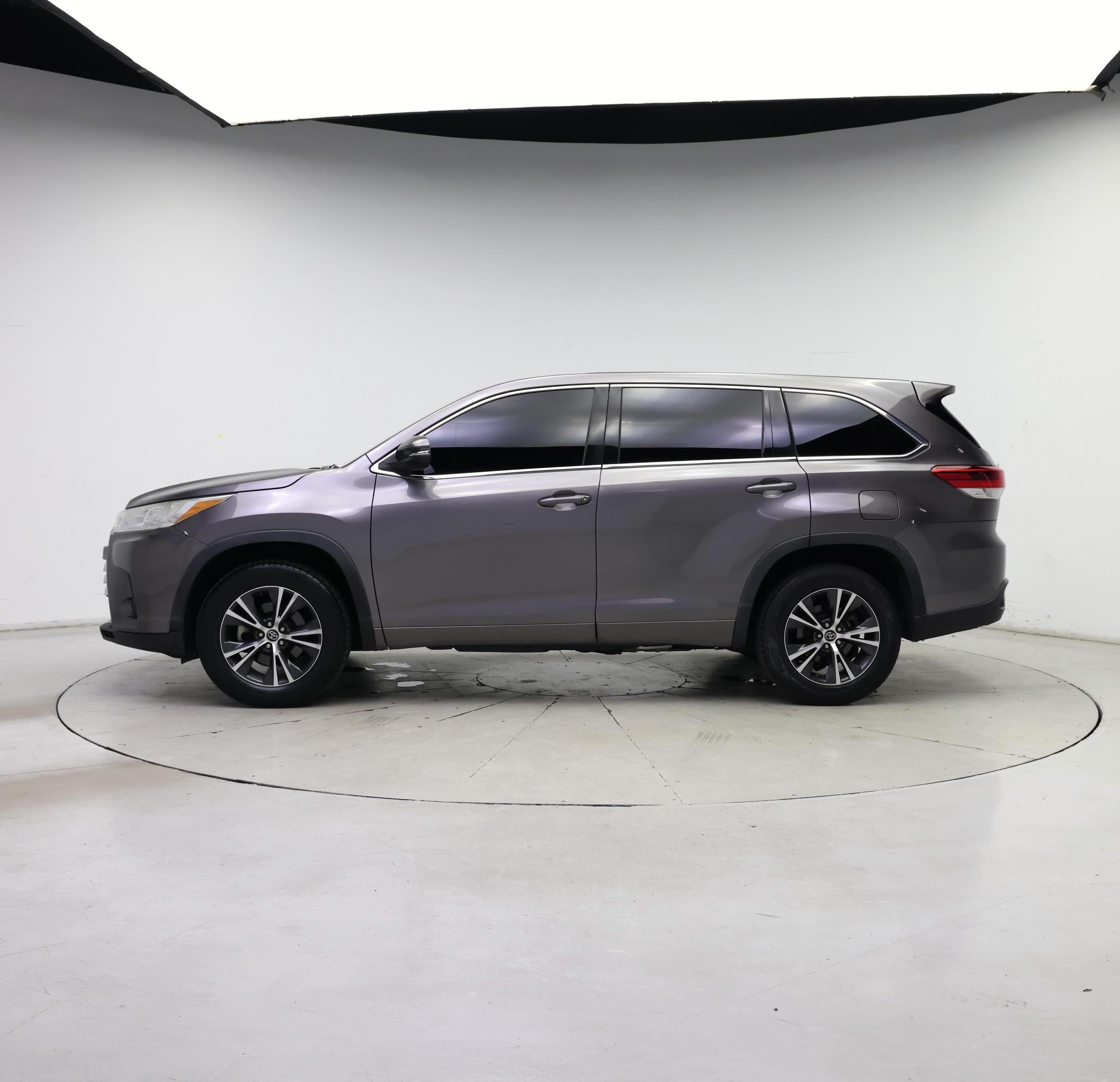 Thumbnail: 2018 Toyota Highlander - 3