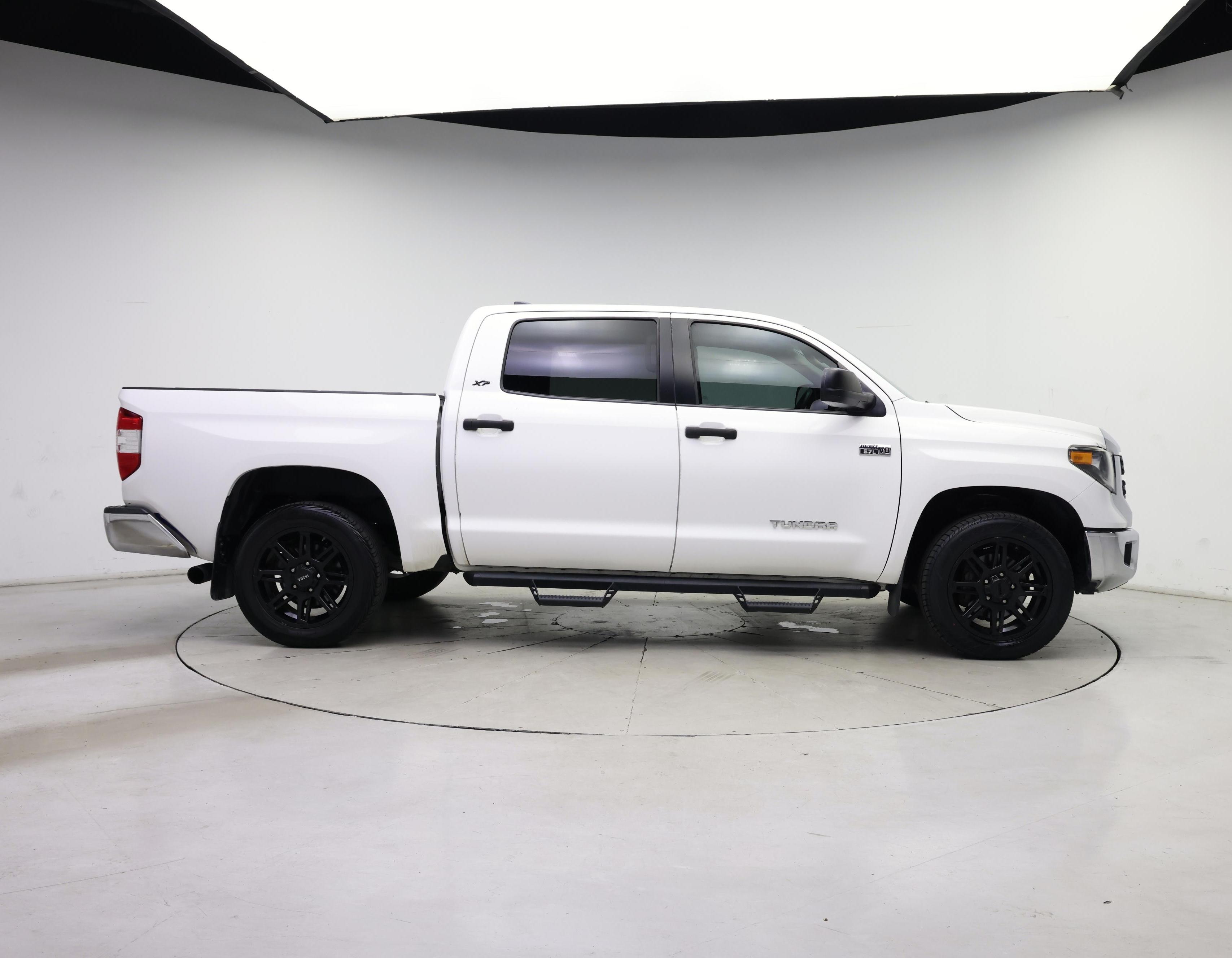Thumbnail: 2020 Toyota Tundra - 7