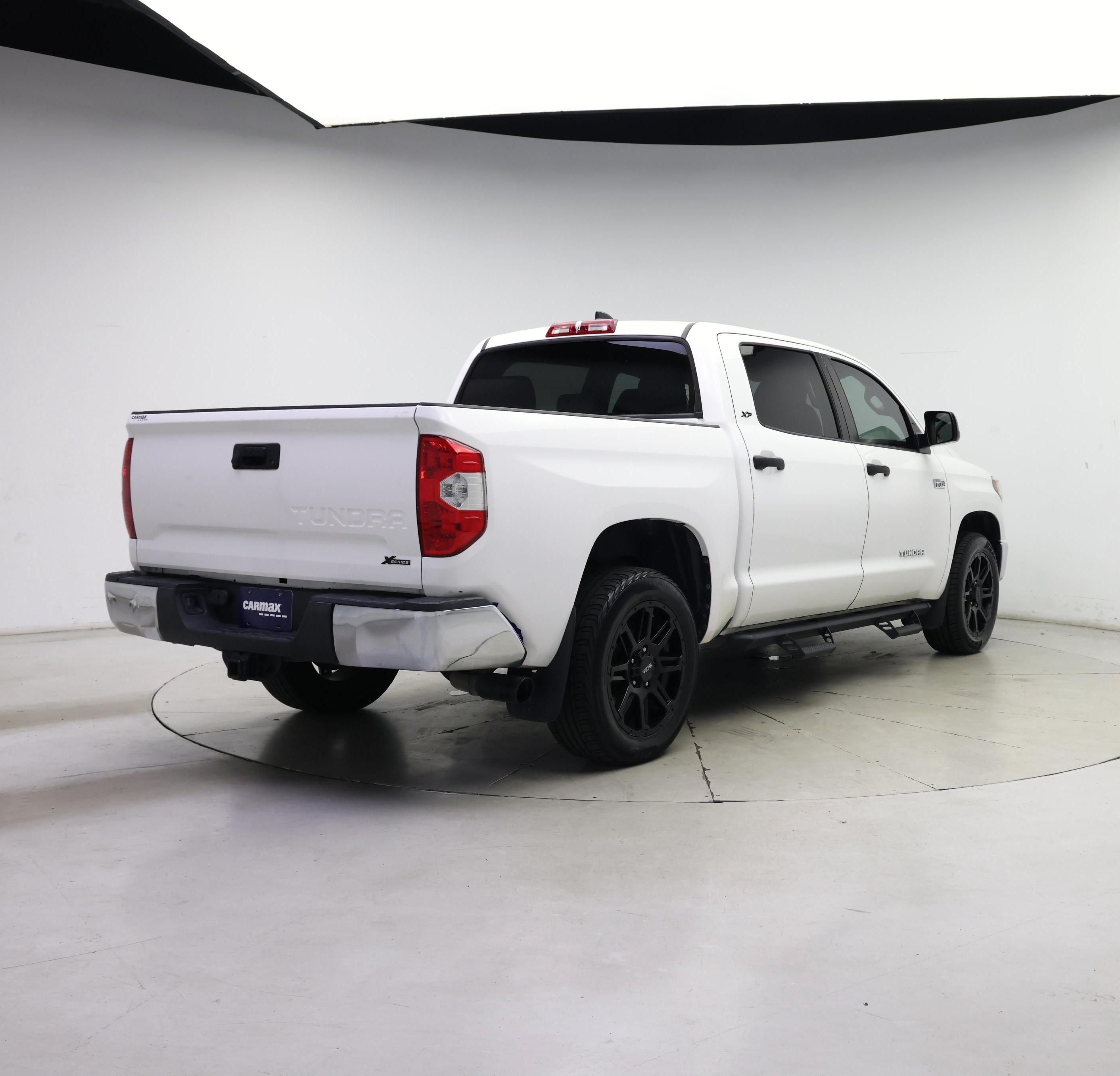 Thumbnail: 2020 Toyota Tundra - 8