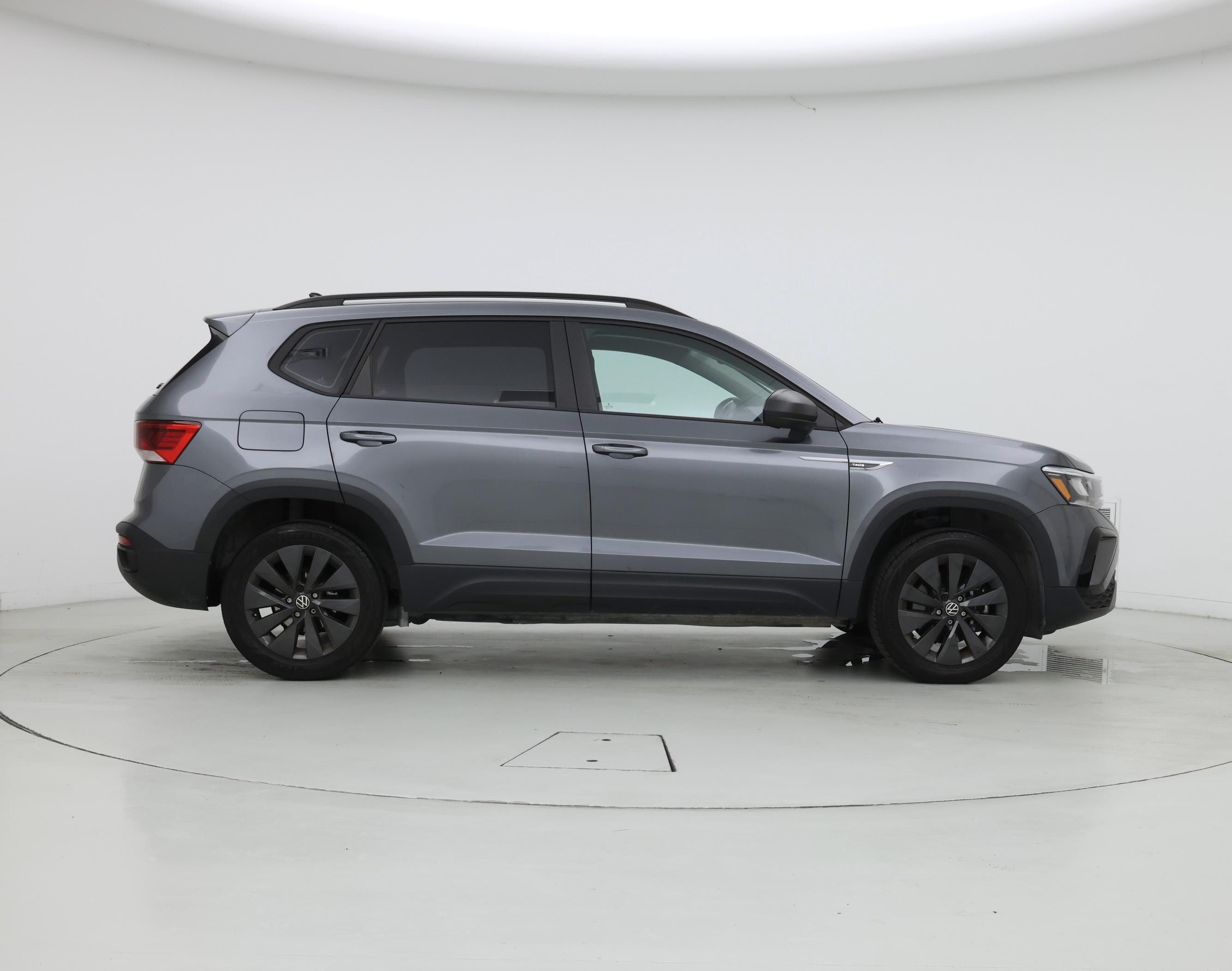 Thumbnail: 2023 Volkswagen Taos - 7