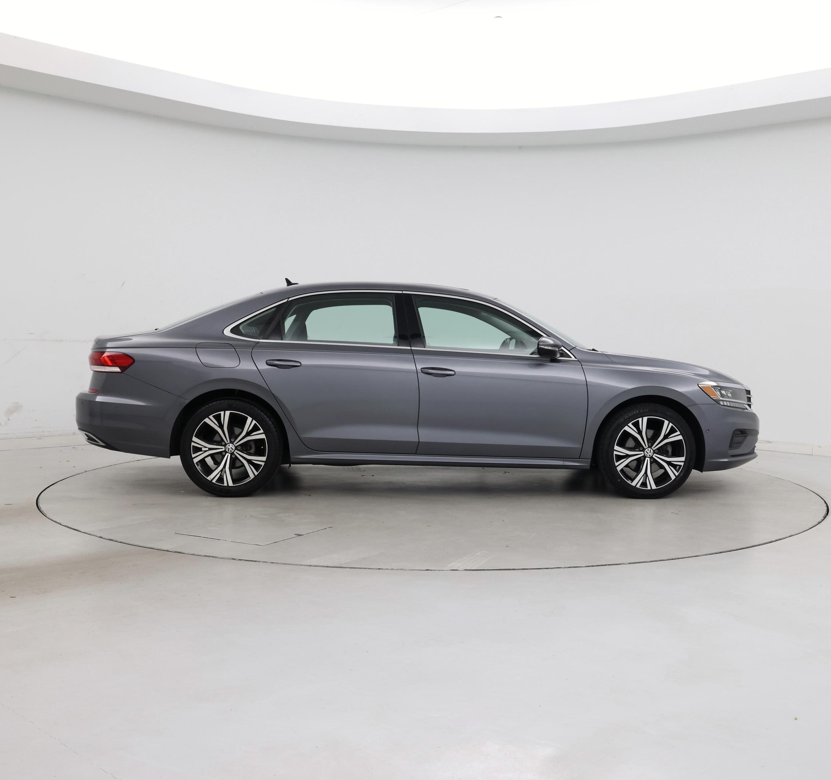 Thumbnail: 2020 Volkswagen Passat - 7