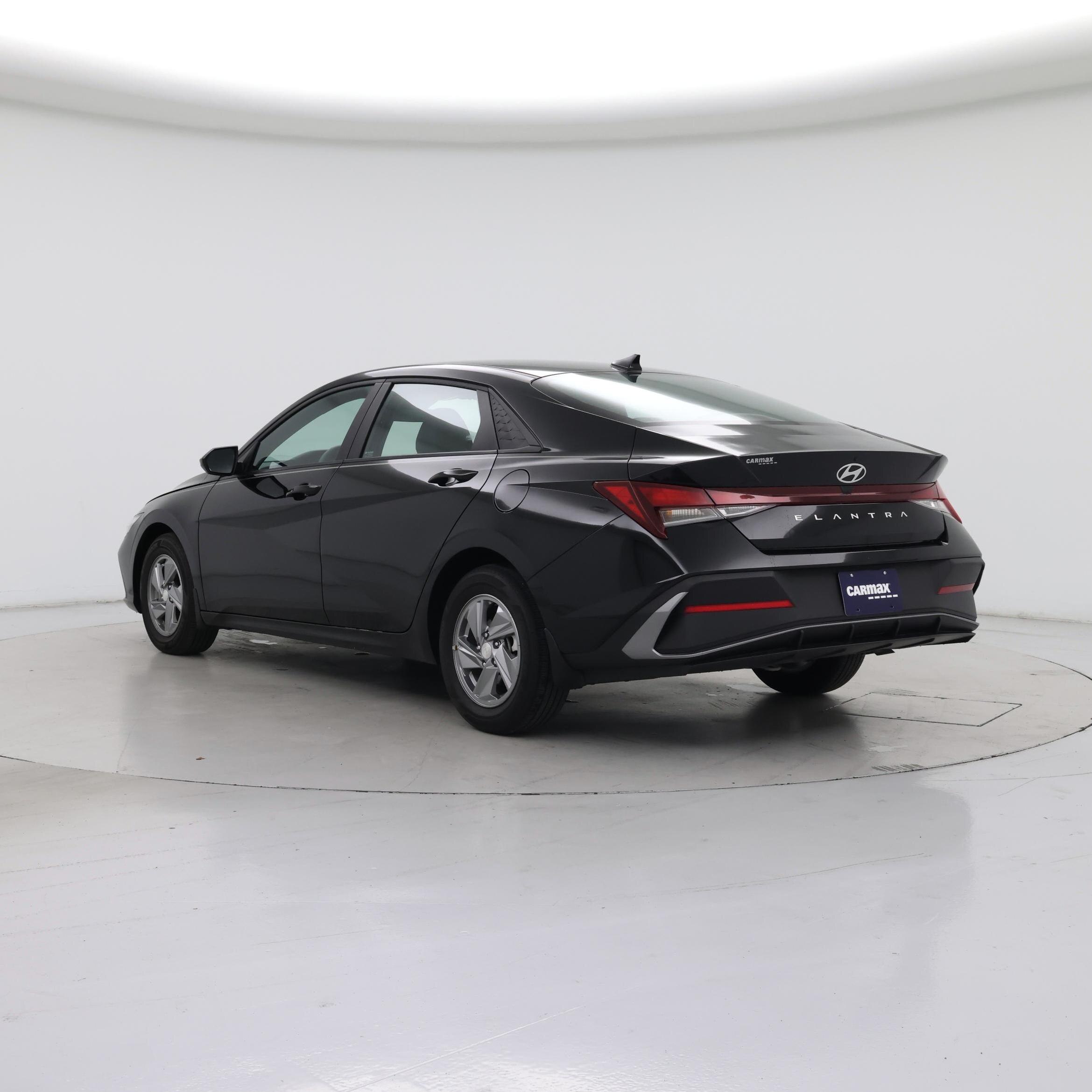 Thumbnail: 2024 Hyundai Elantra - 2