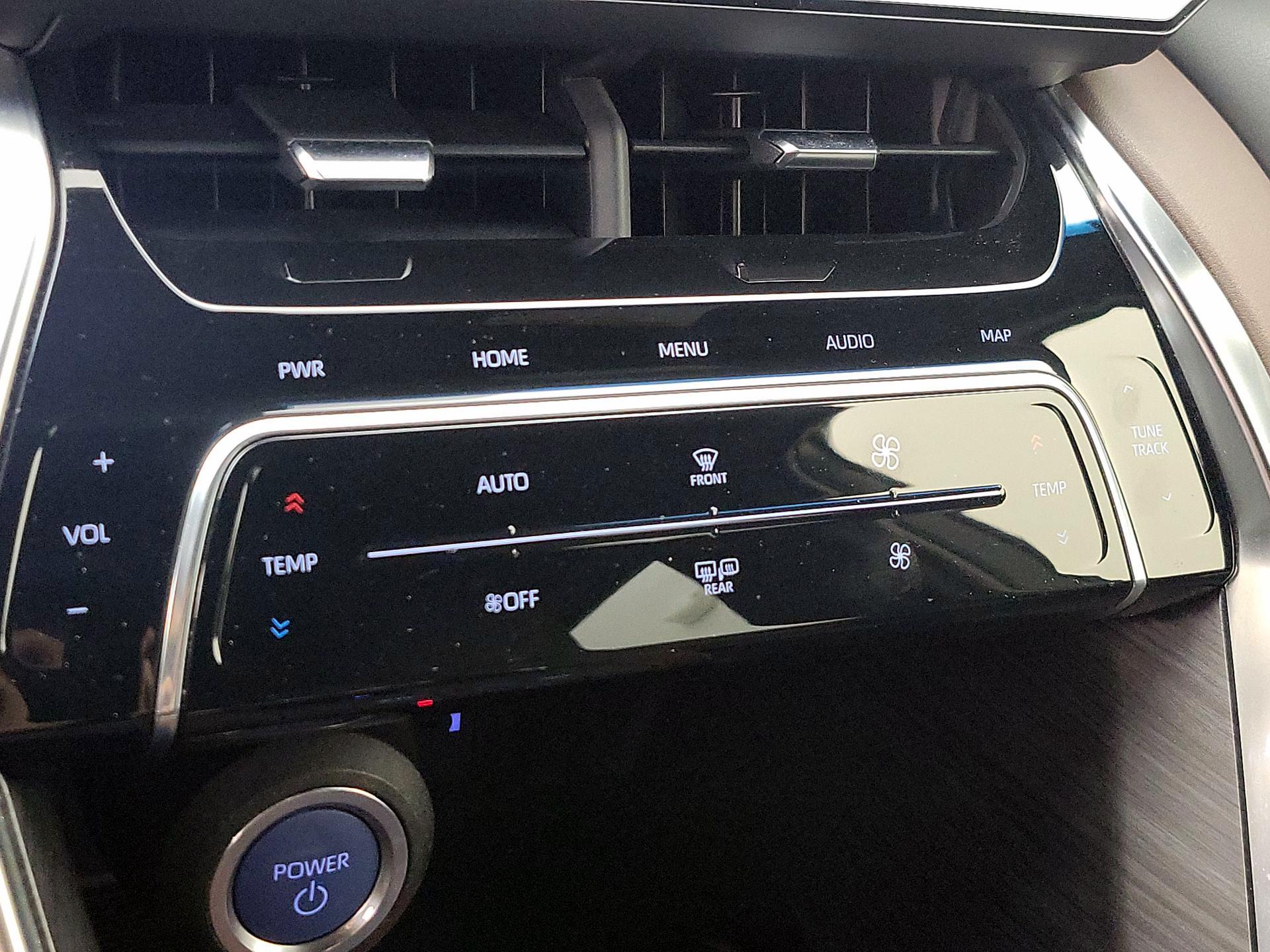 Thumbnail: 2021 Toyota Venza - 17