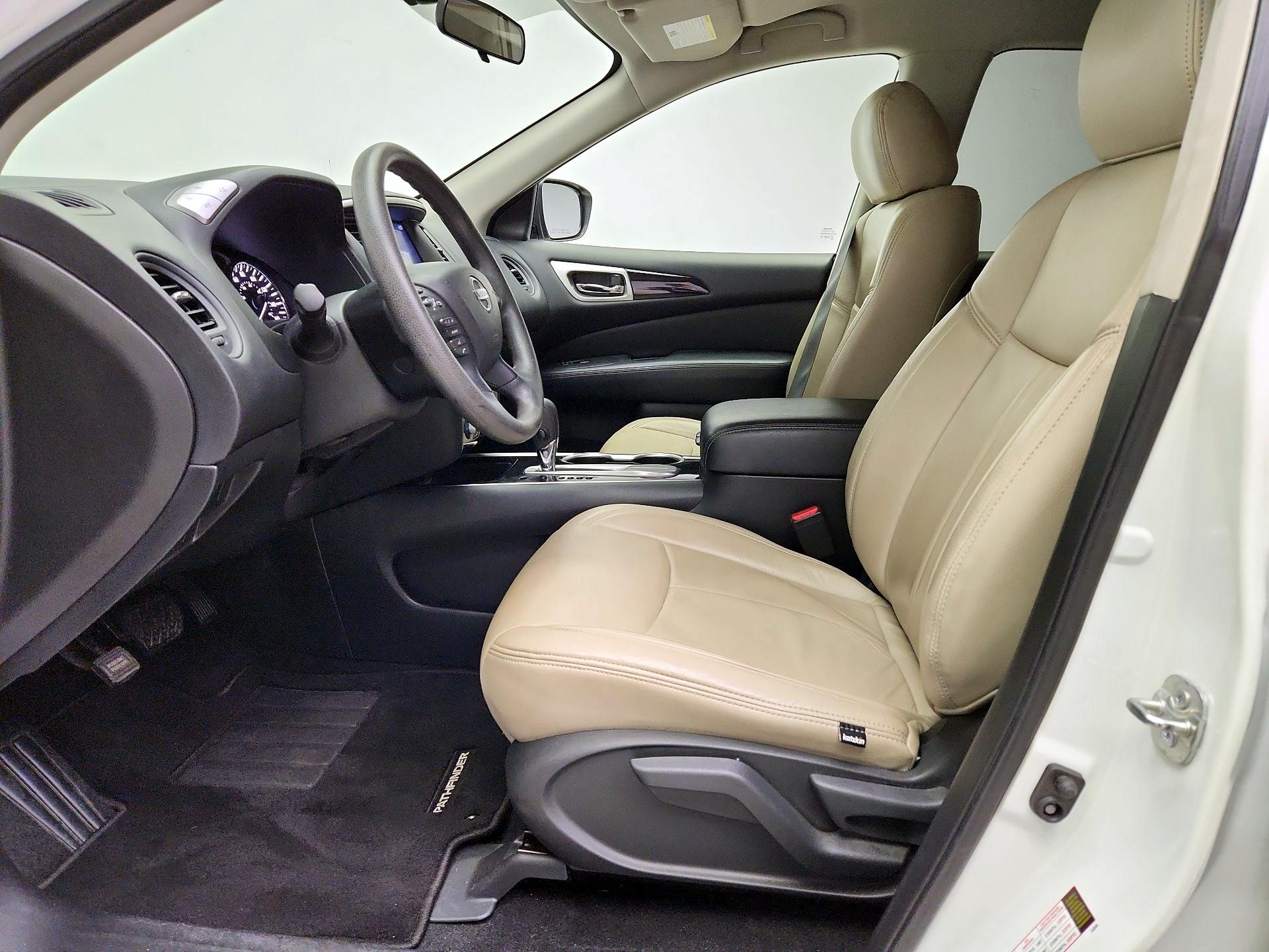 Thumbnail: 2020 Nissan Pathfinder - 11