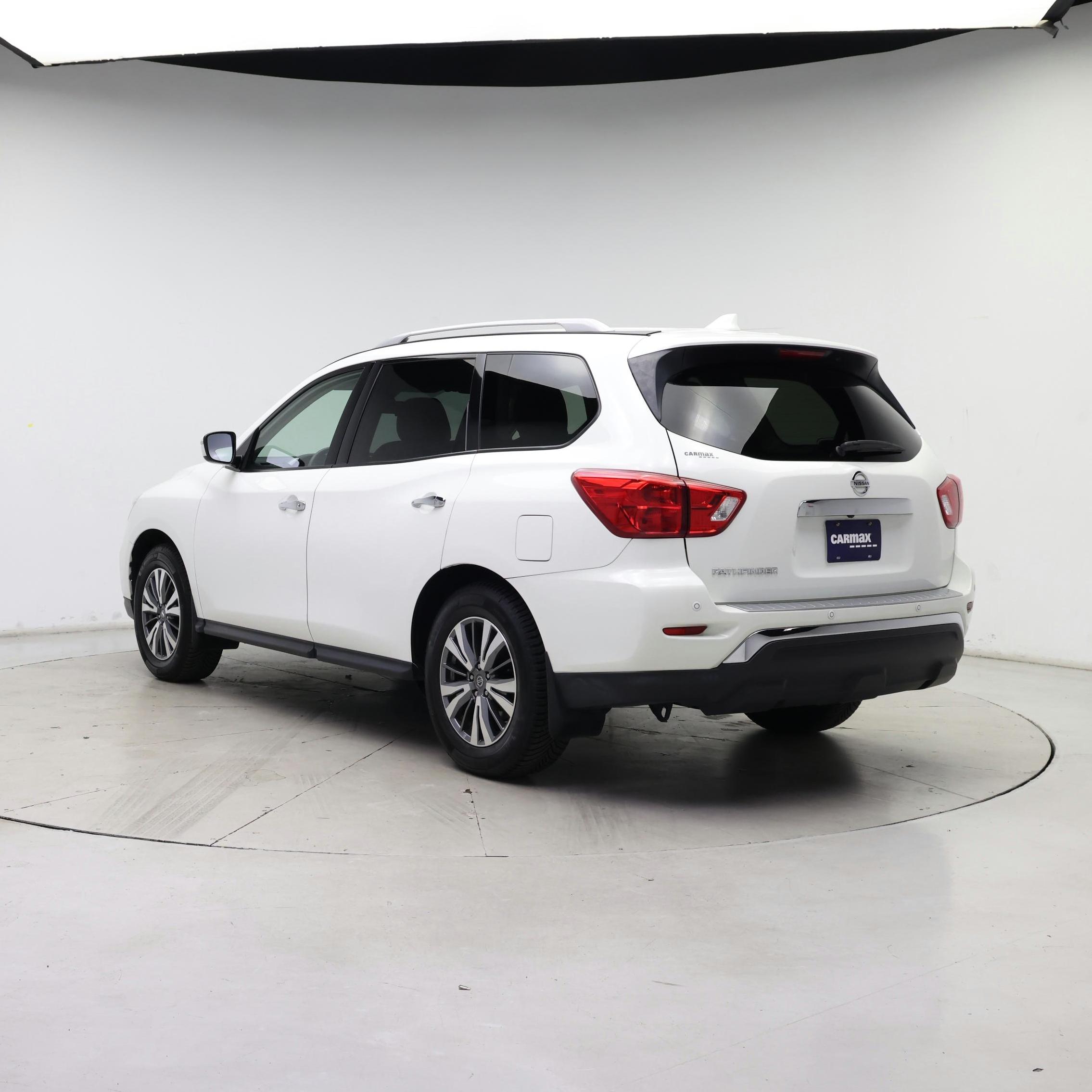 Thumbnail: 2020 Nissan Pathfinder - 2