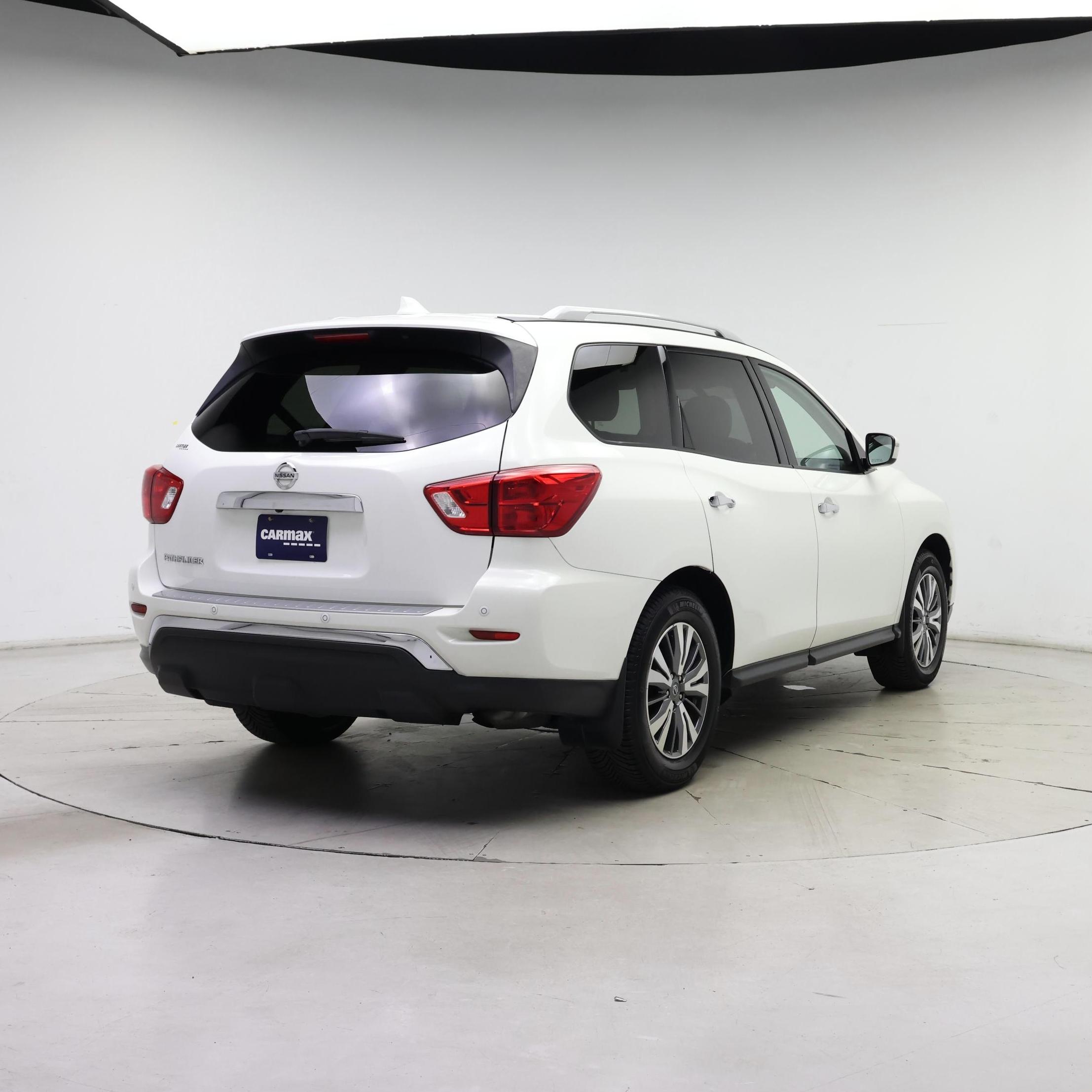 Thumbnail: 2020 Nissan Pathfinder - 8