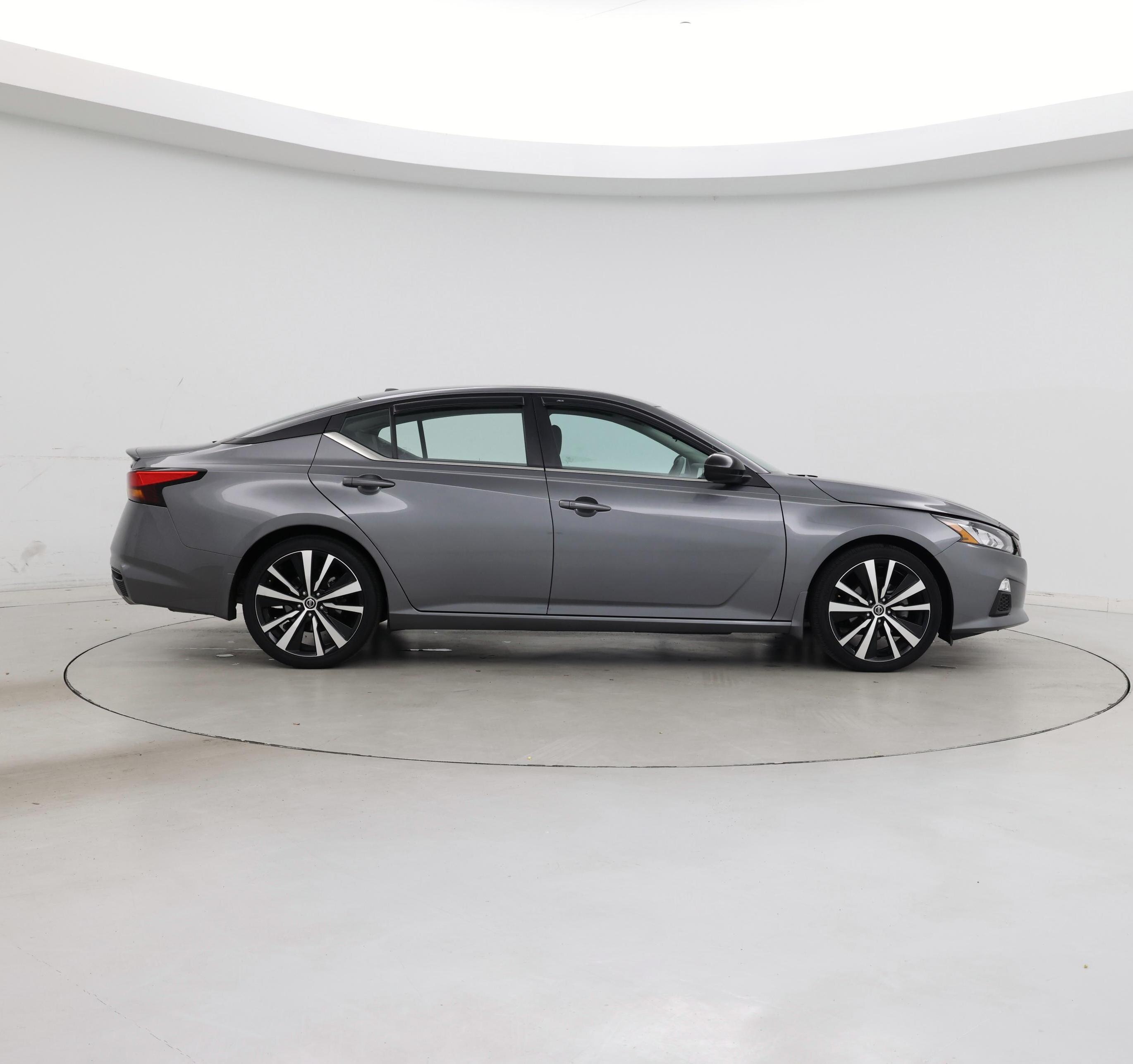 Thumbnail: 2020 Nissan Altima - 7