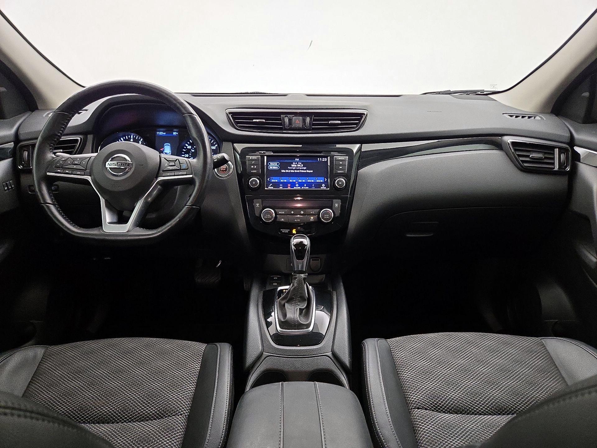 Thumbnail: 2022 Nissan Rogue Sport - 9