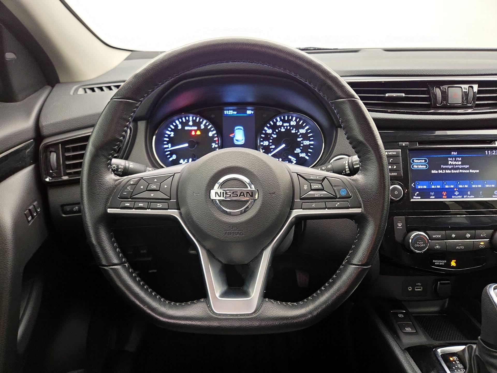 Thumbnail: 2022 Nissan Rogue Sport - 10