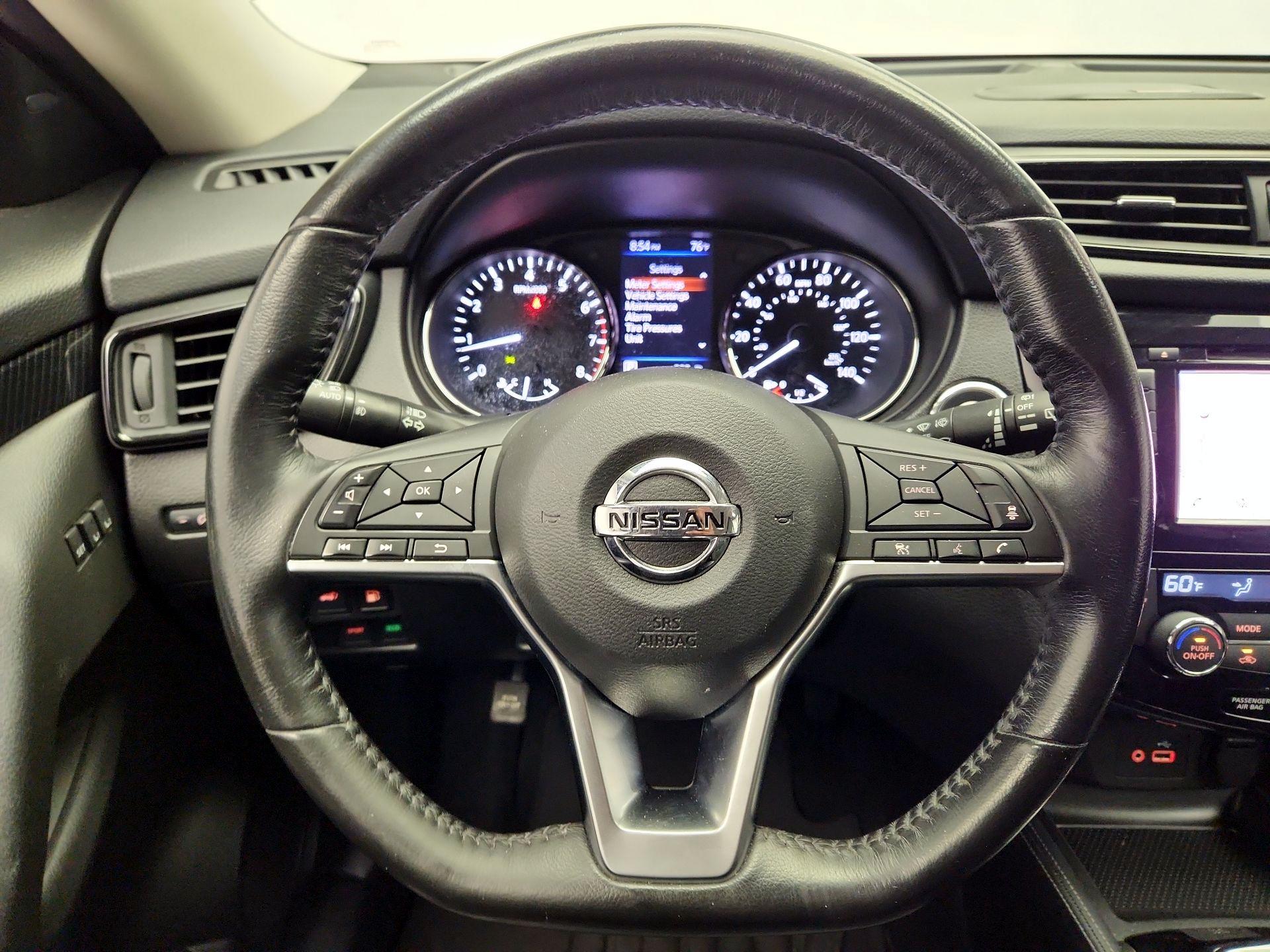 Thumbnail: 2018 Nissan Rogue - 10