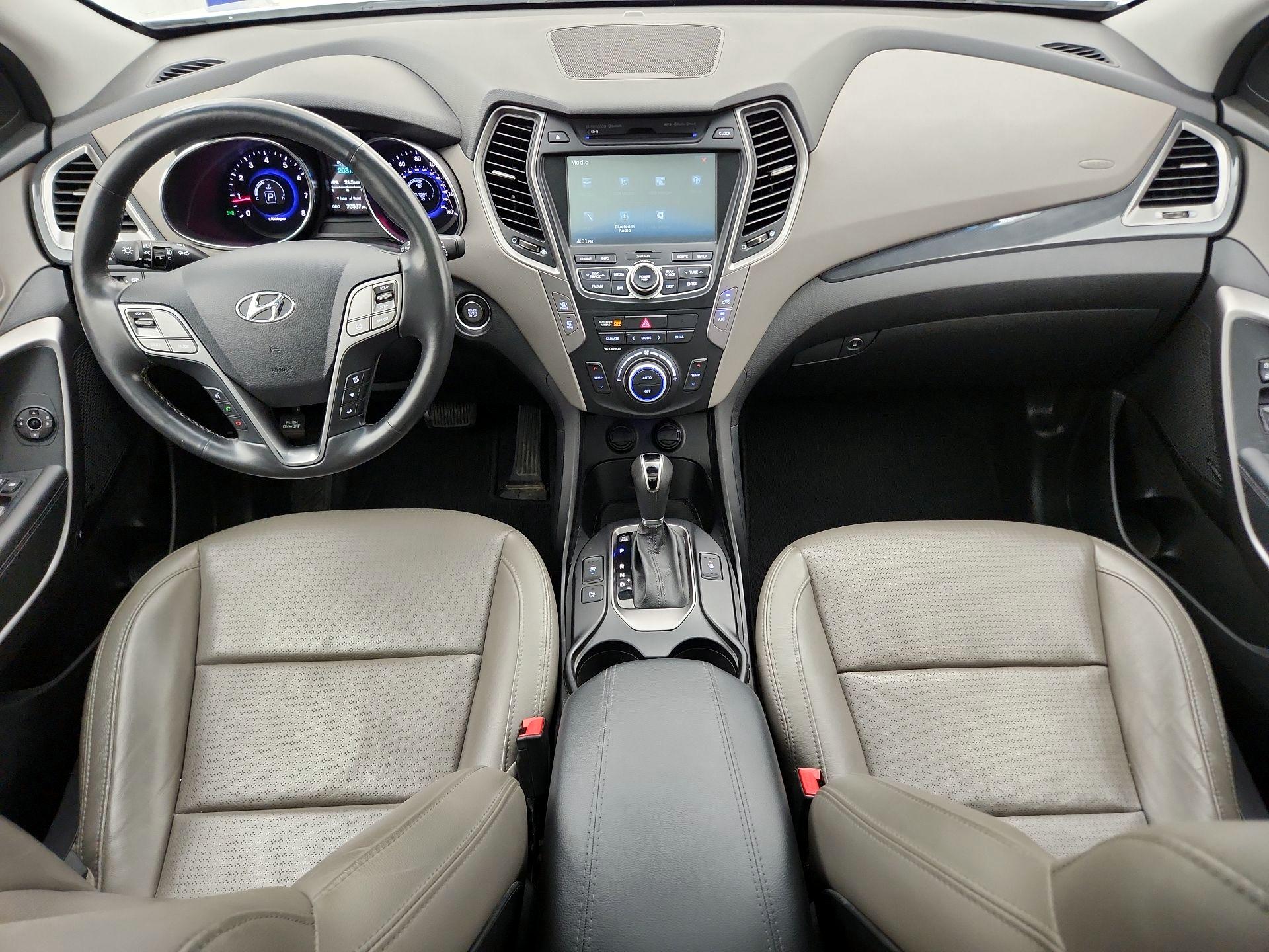 Thumbnail: 2016 Hyundai Santa Fe - 9