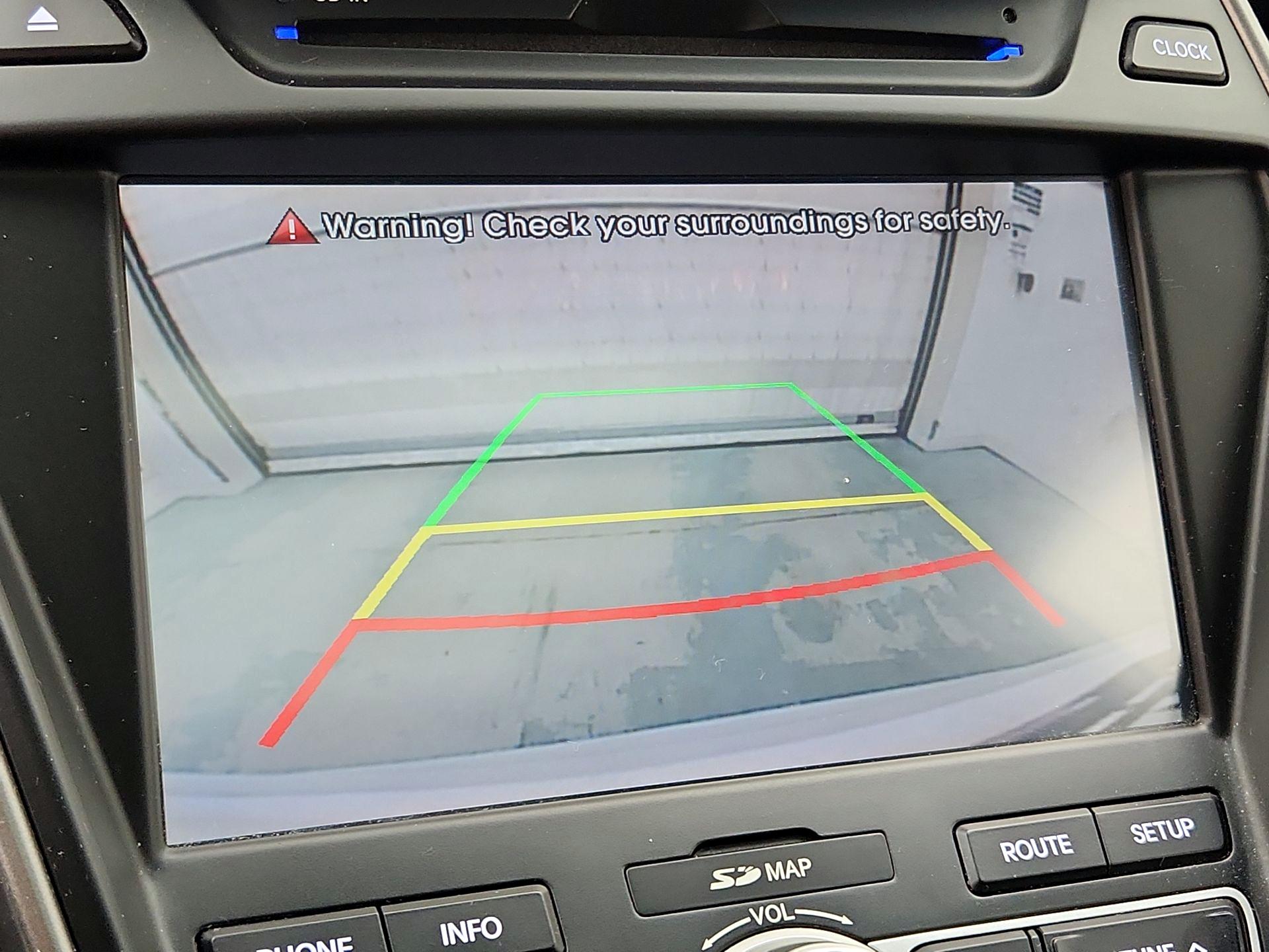 Thumbnail: 2016 Hyundai Santa Fe - 15