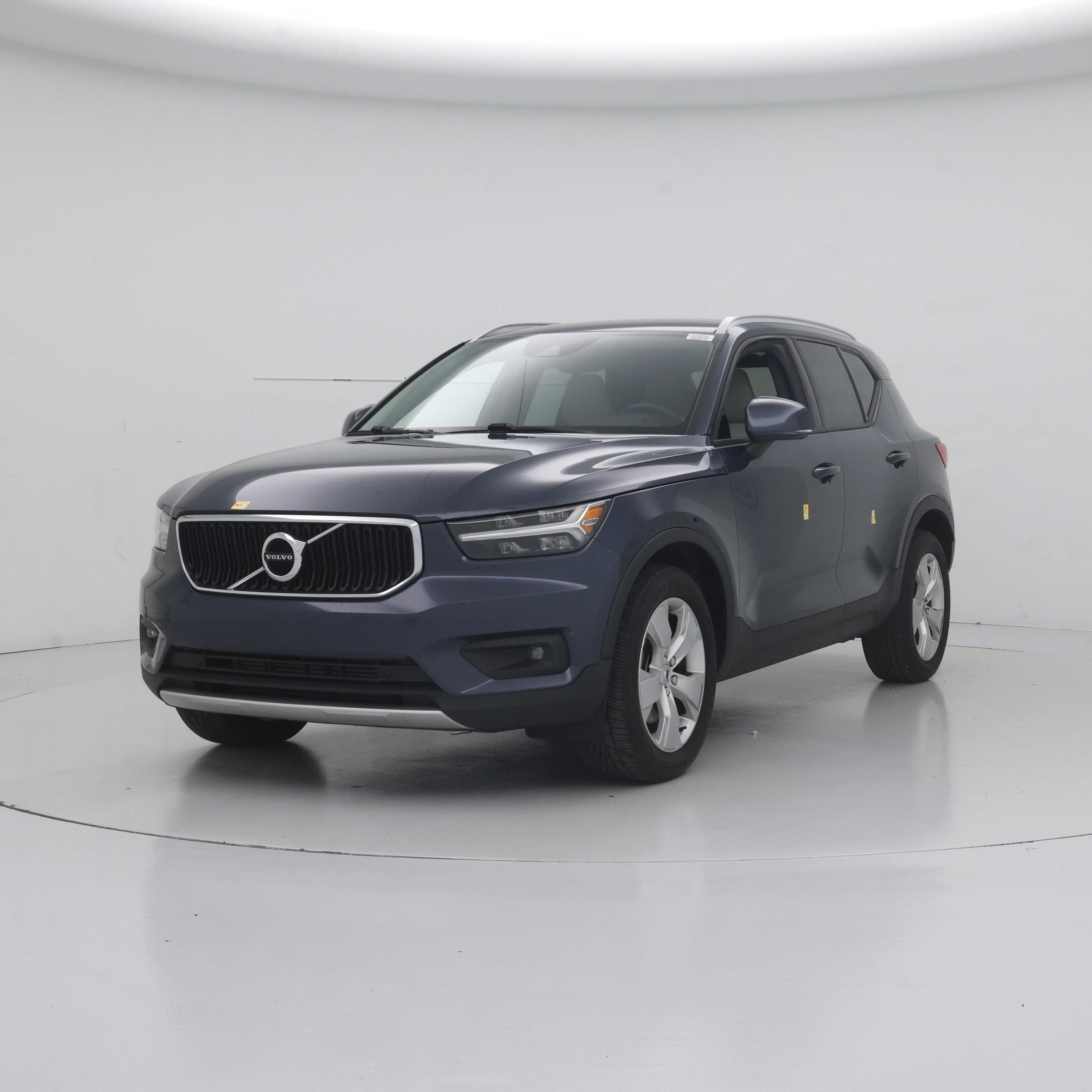 Thumbnail: 2021 Volvo XC40 - 4