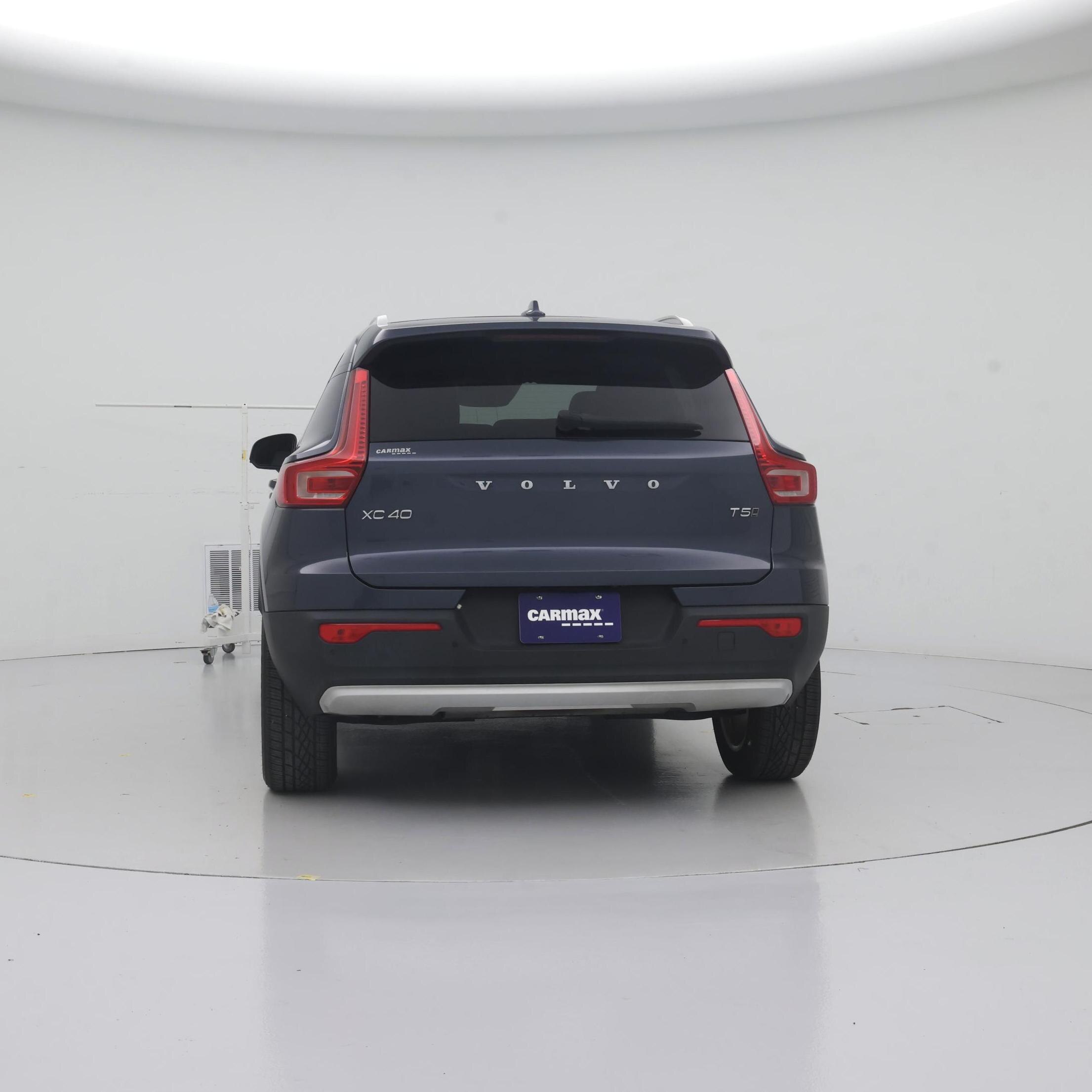Thumbnail: 2021 Volvo XC40 - 6