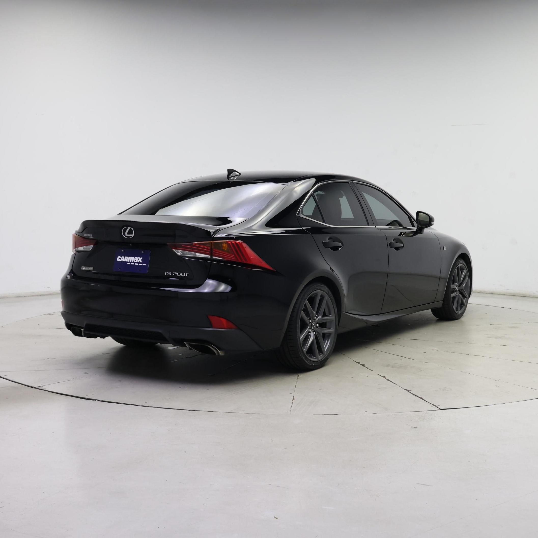Thumbnail: 2017 Lexus IS - 8