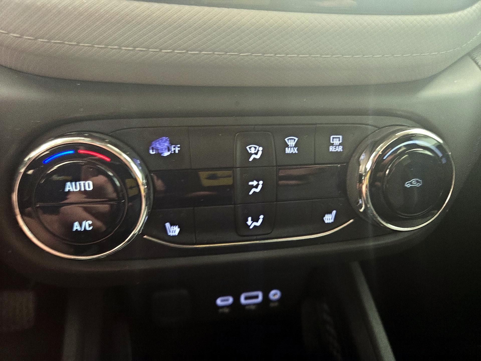 Thumbnail: 2021 Chevrolet TrailBlazer - 16