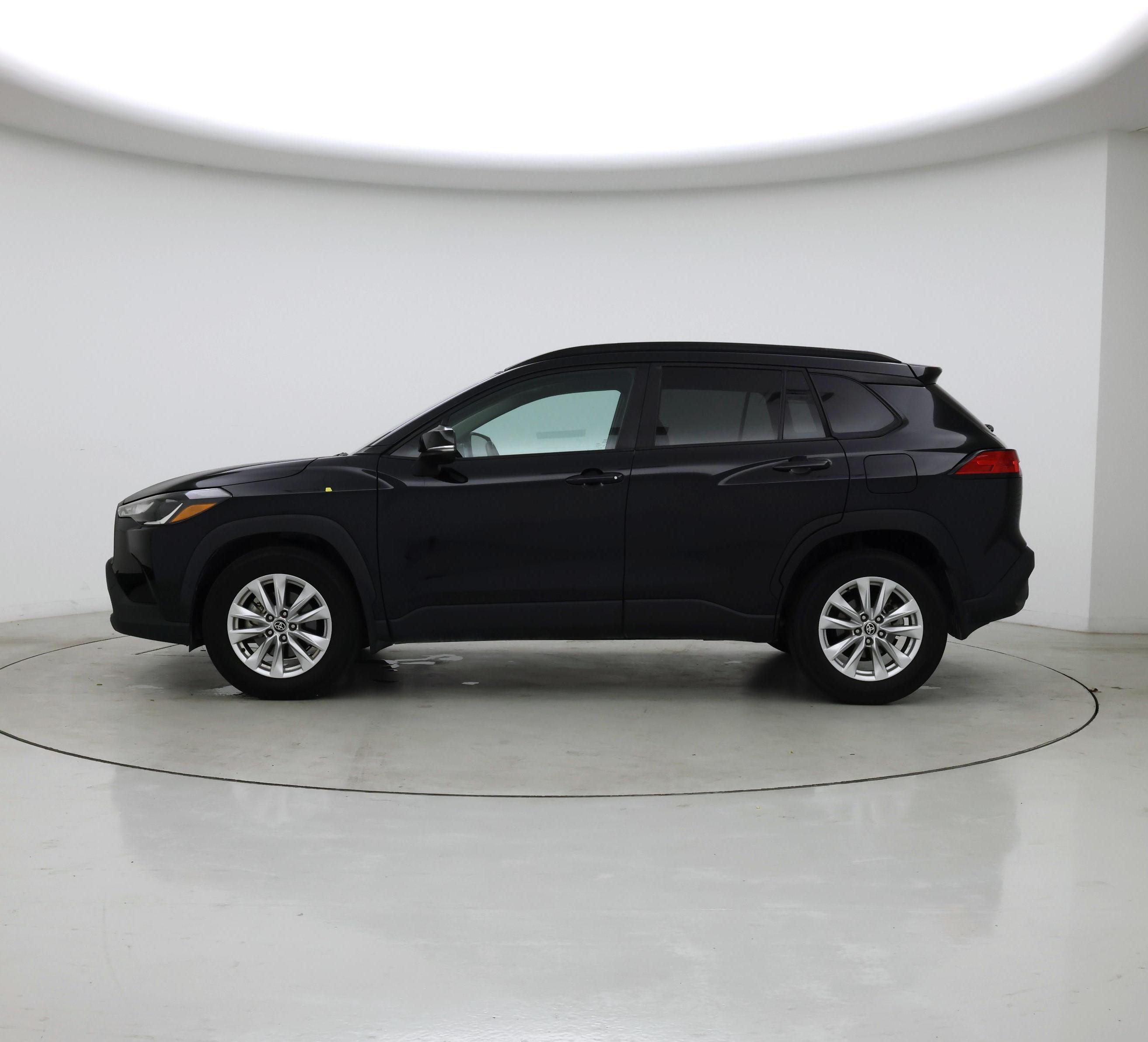 Thumbnail: 2022 Toyota Corolla Cross - 3