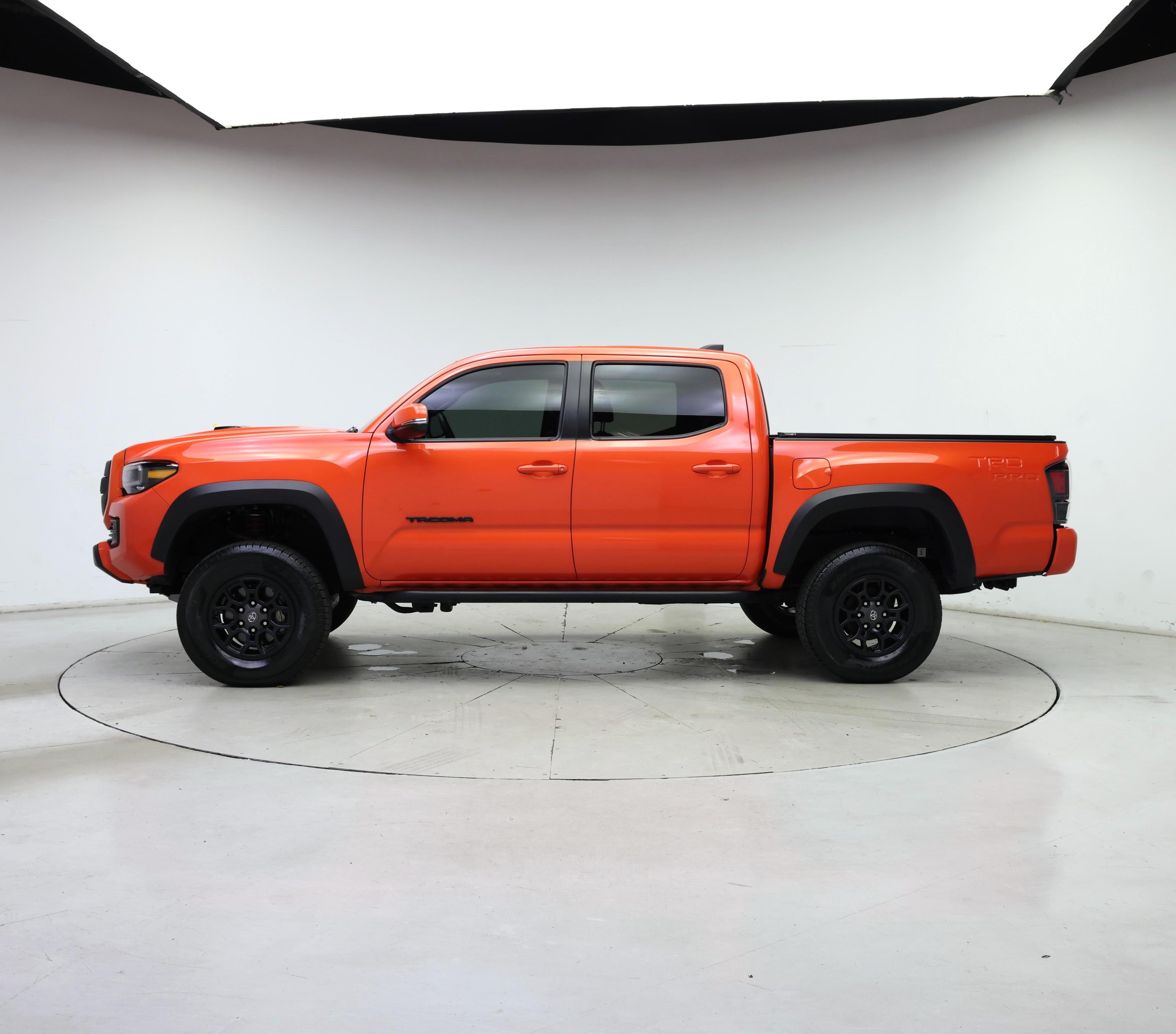 Thumbnail: 2023 Toyota Tacoma - 3