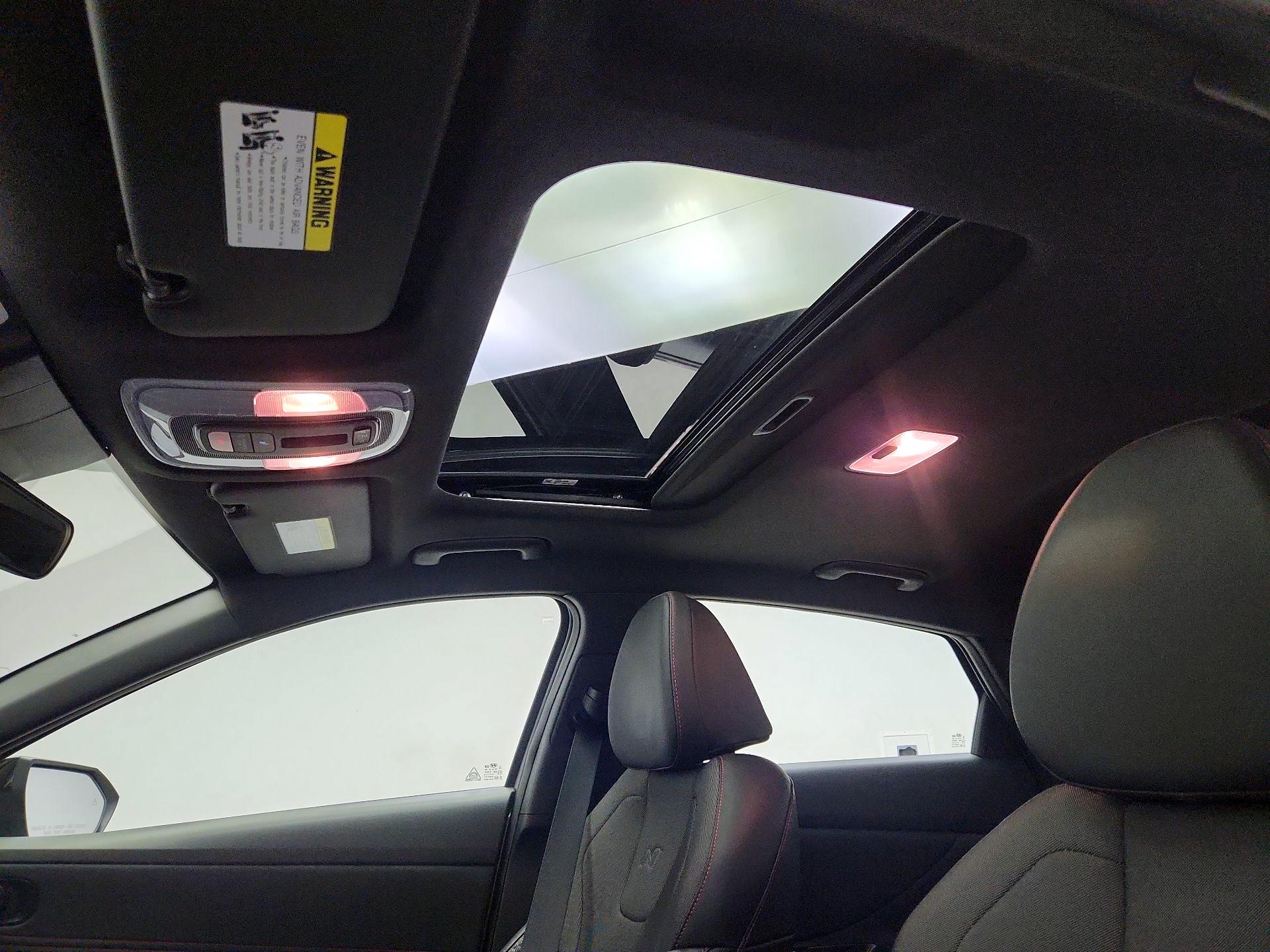 Thumbnail: 2023 Hyundai Elantra - 20