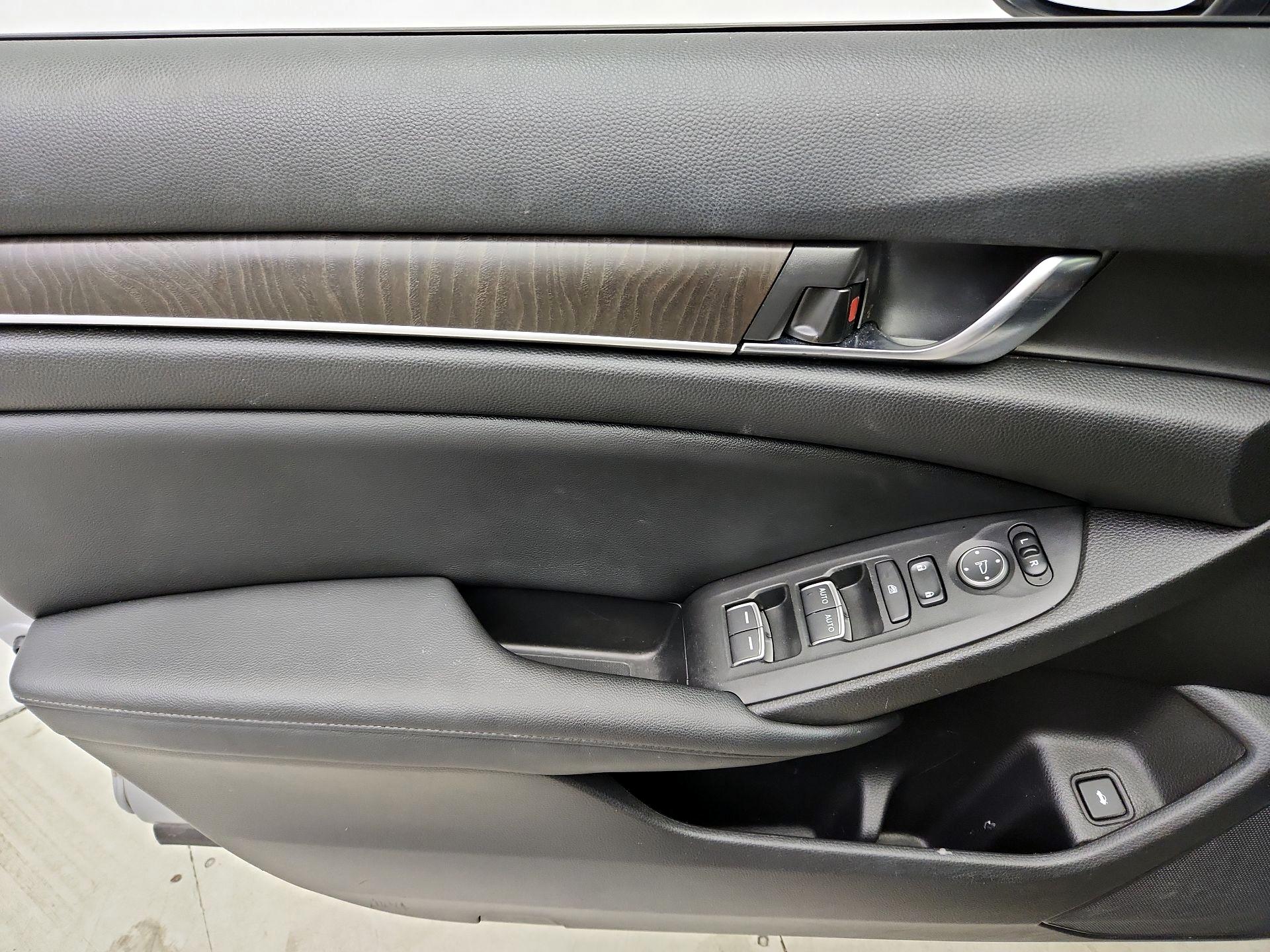 Thumbnail: 2021 Honda Accord - 12