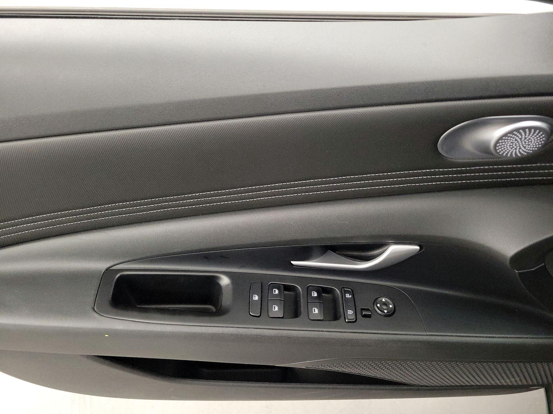 Thumbnail: 2023 Hyundai Elantra - 12