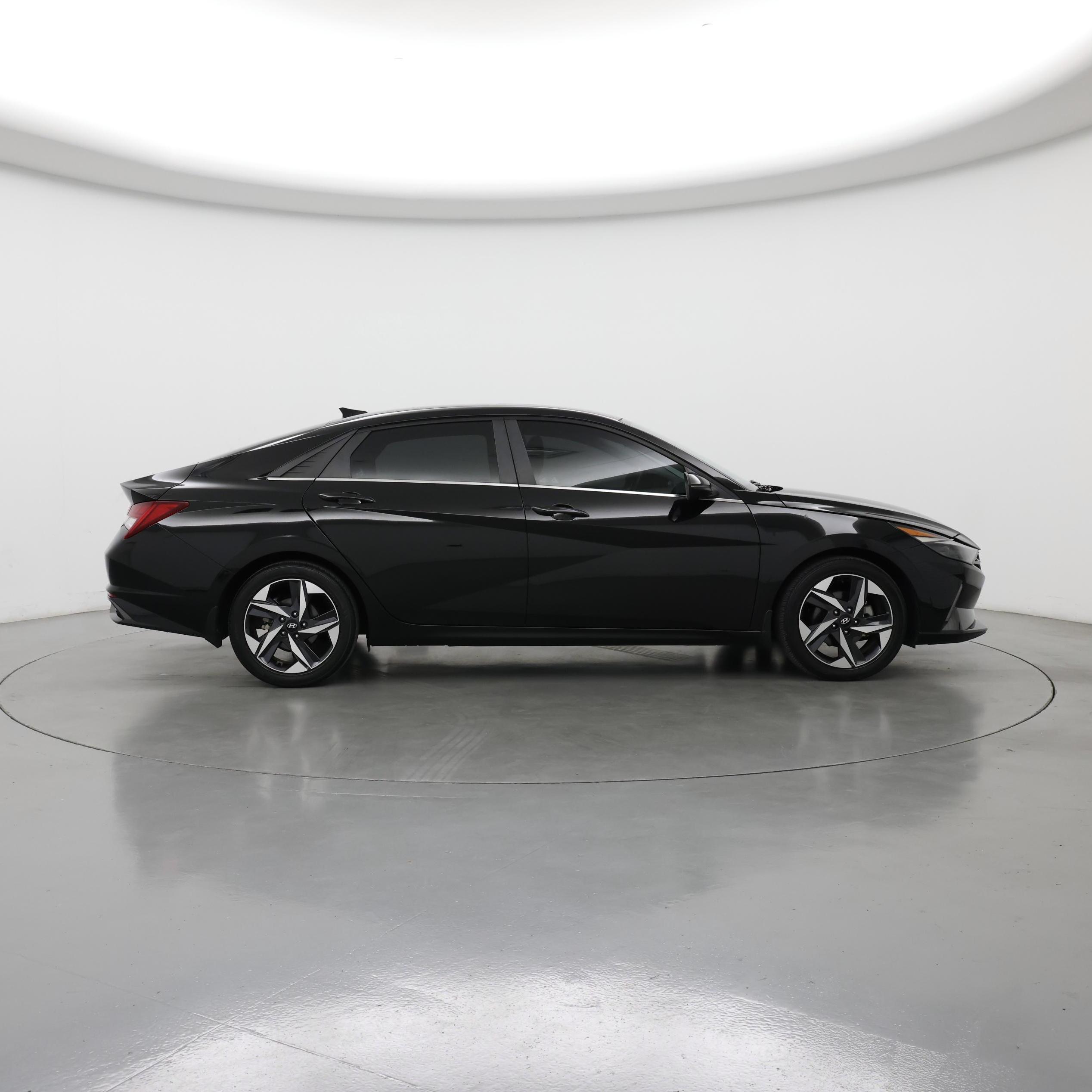 Thumbnail: 2023 Hyundai Elantra - 7