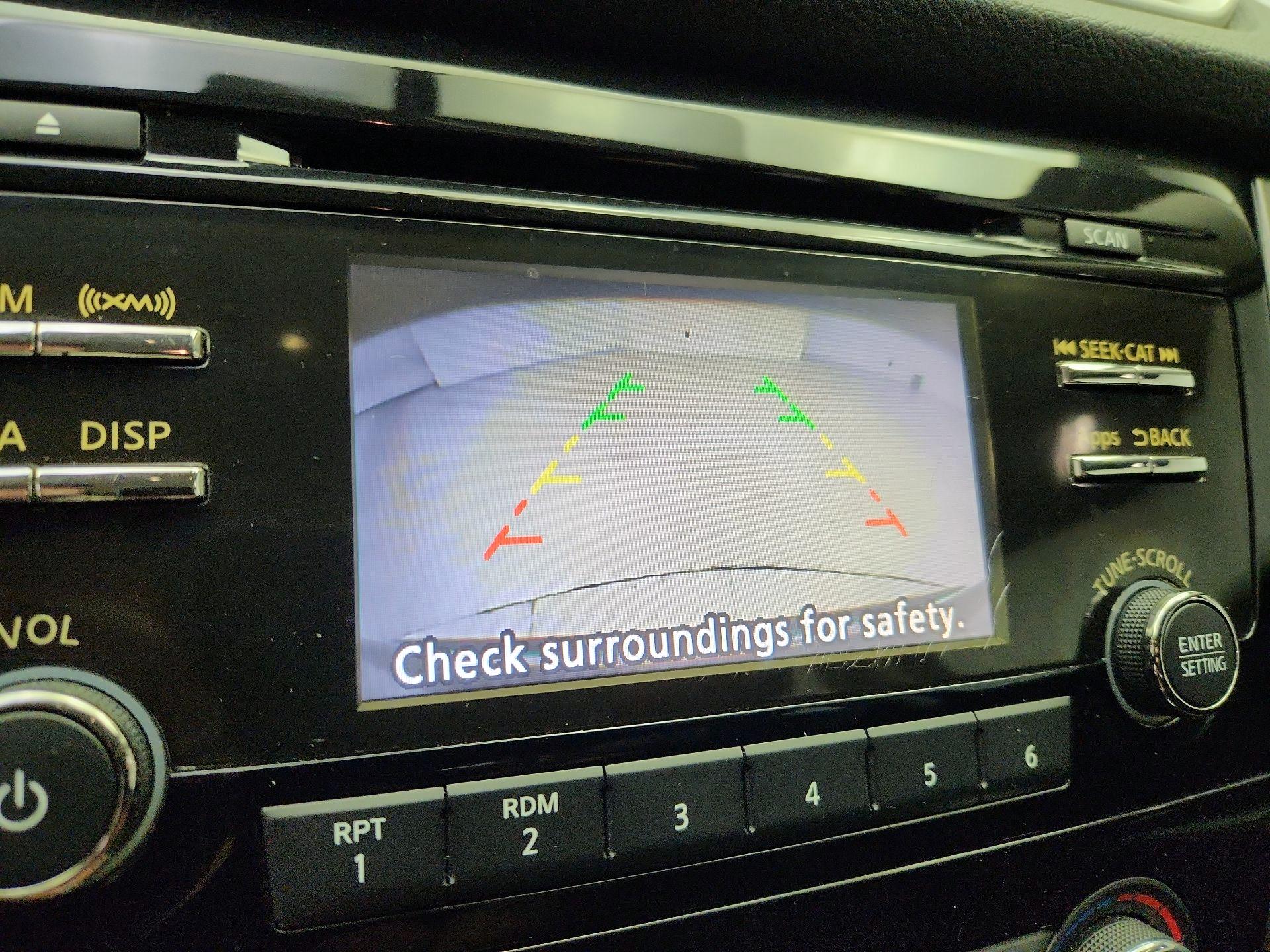 Thumbnail: 2016 Nissan Rogue - 14