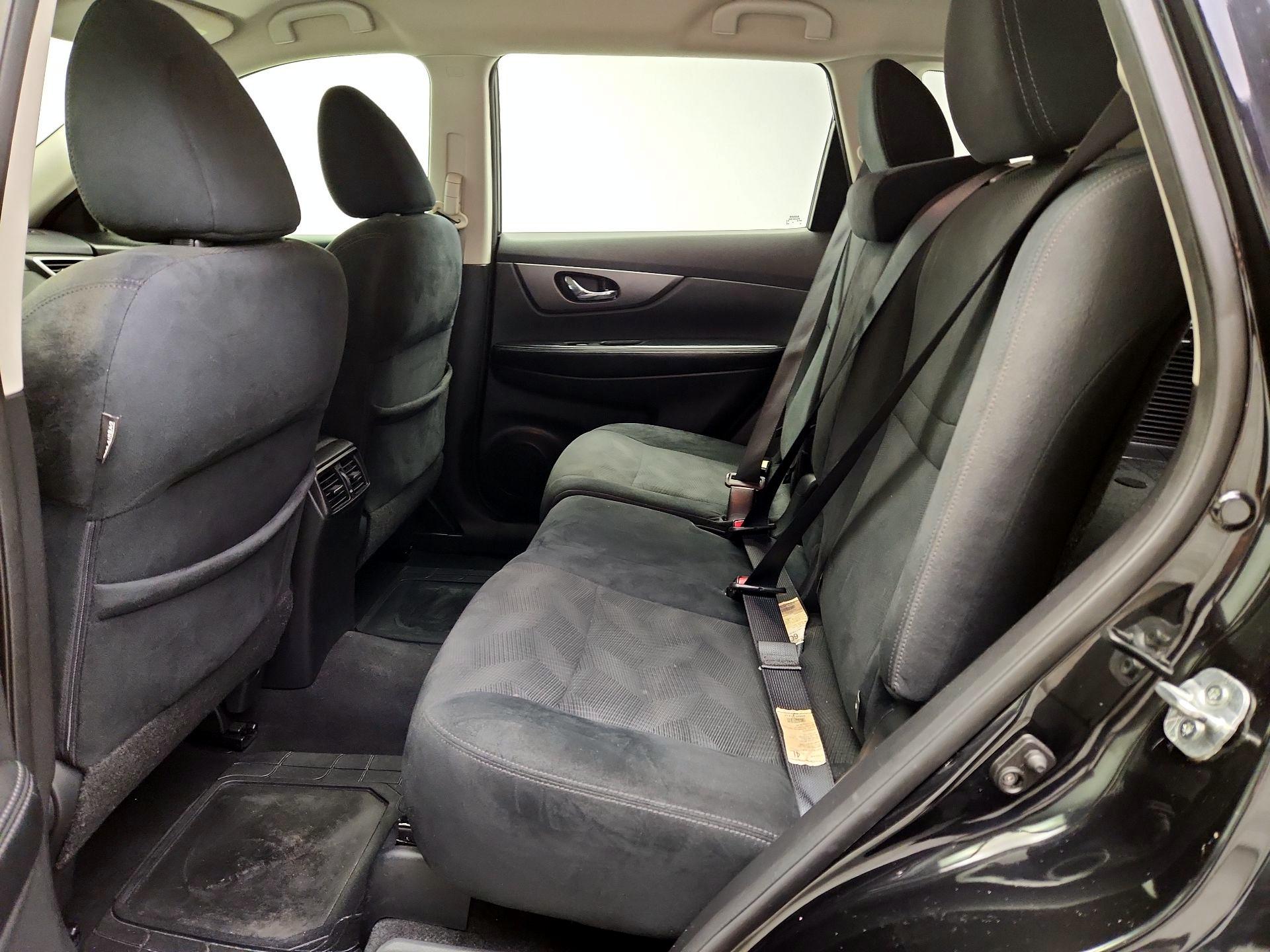 Thumbnail: 2016 Nissan Rogue - 19