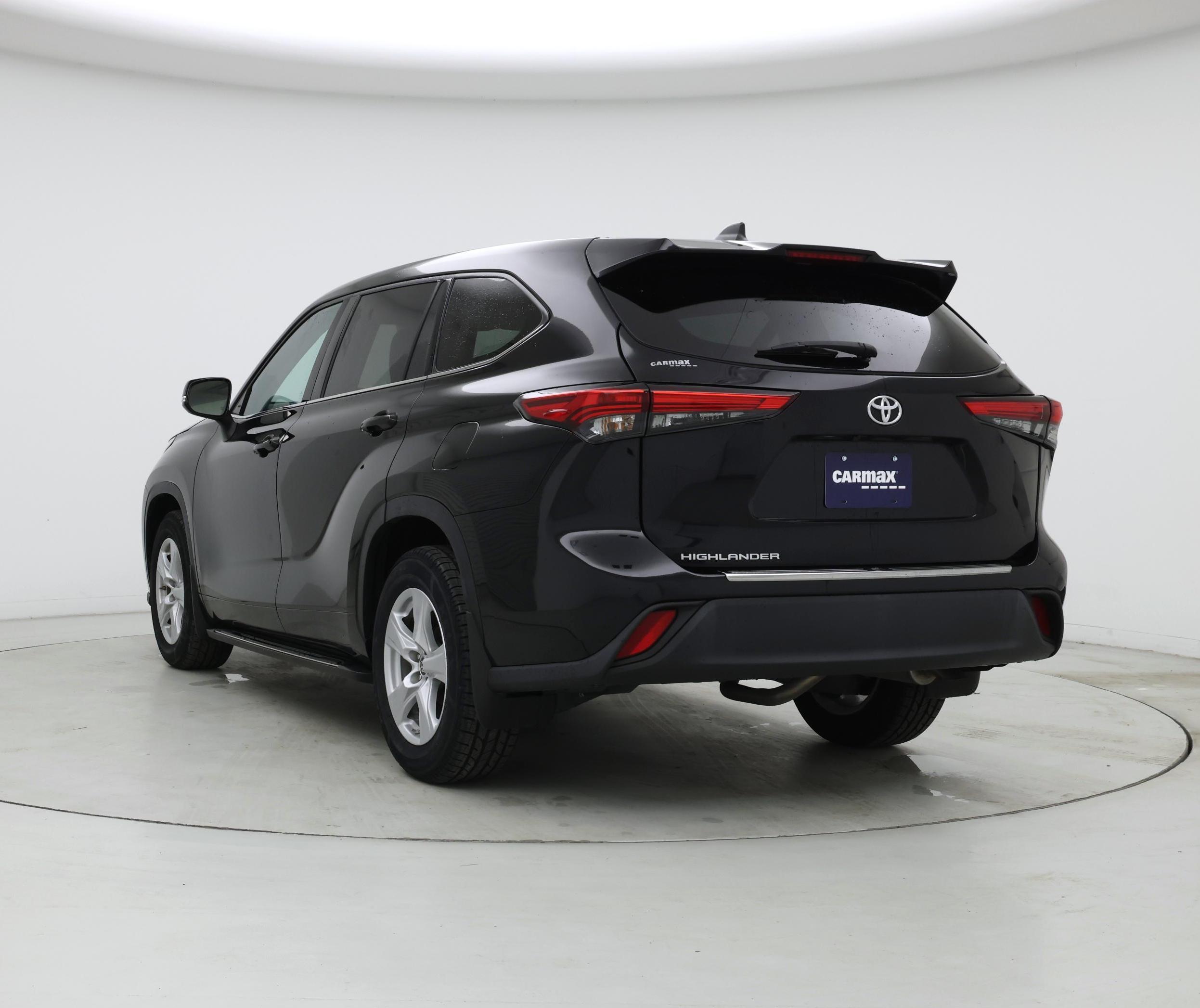 Thumbnail: 2022 Toyota Highlander - 2