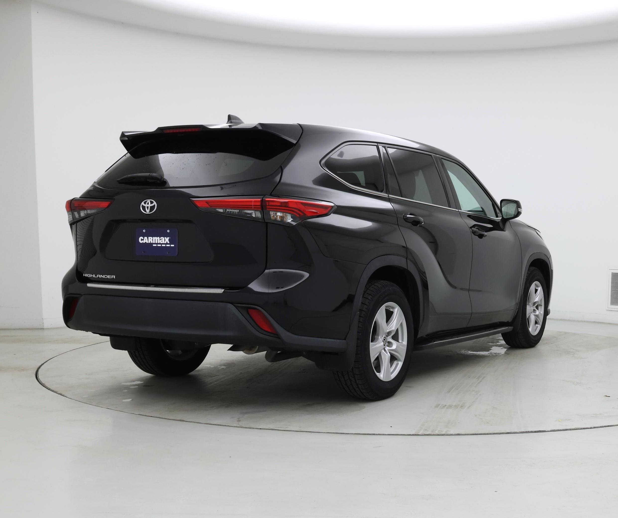 Thumbnail: 2022 Toyota Highlander - 8
